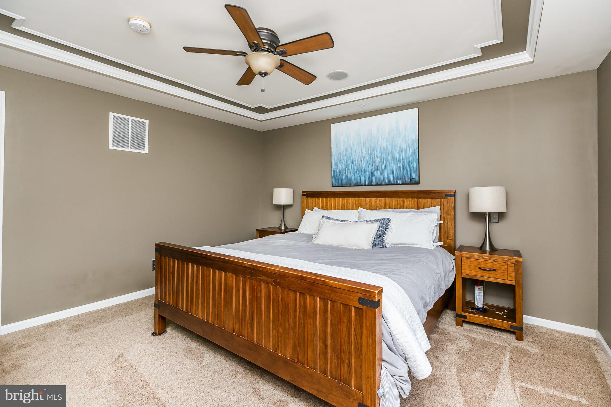 LOCUST POINT - Residential