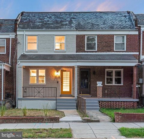 2220 13TH STREET NE WASHINGTON DC 20018