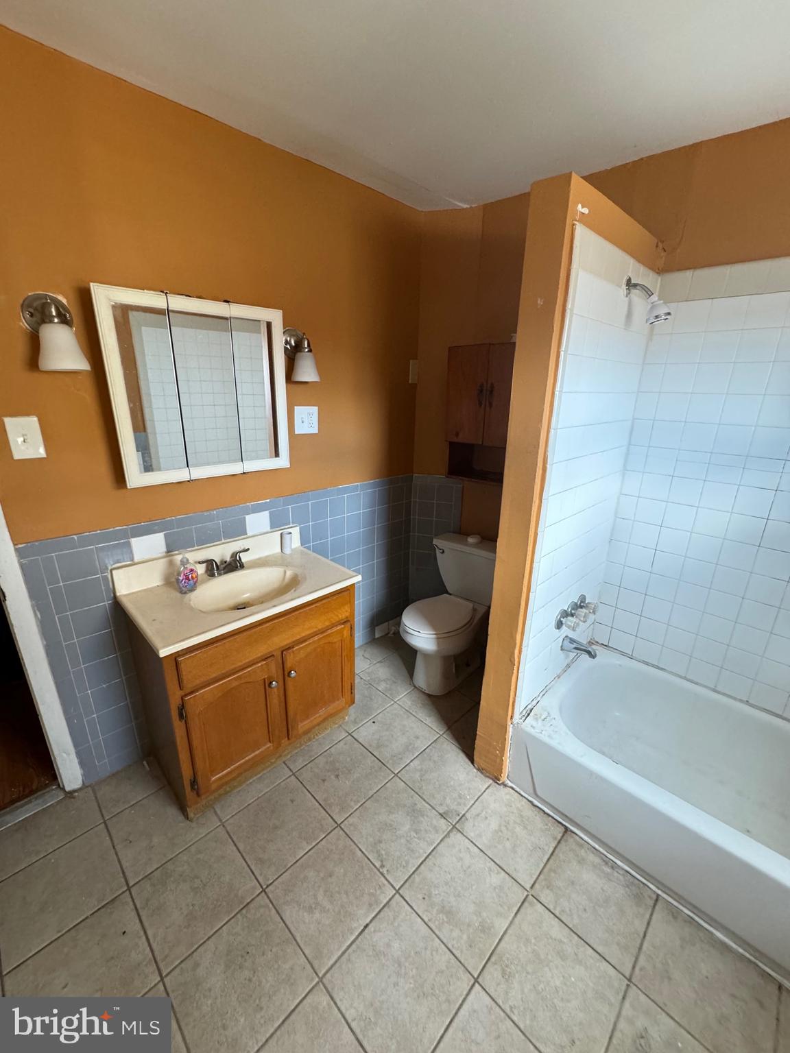 LOWER MOYAMENSING - Residential