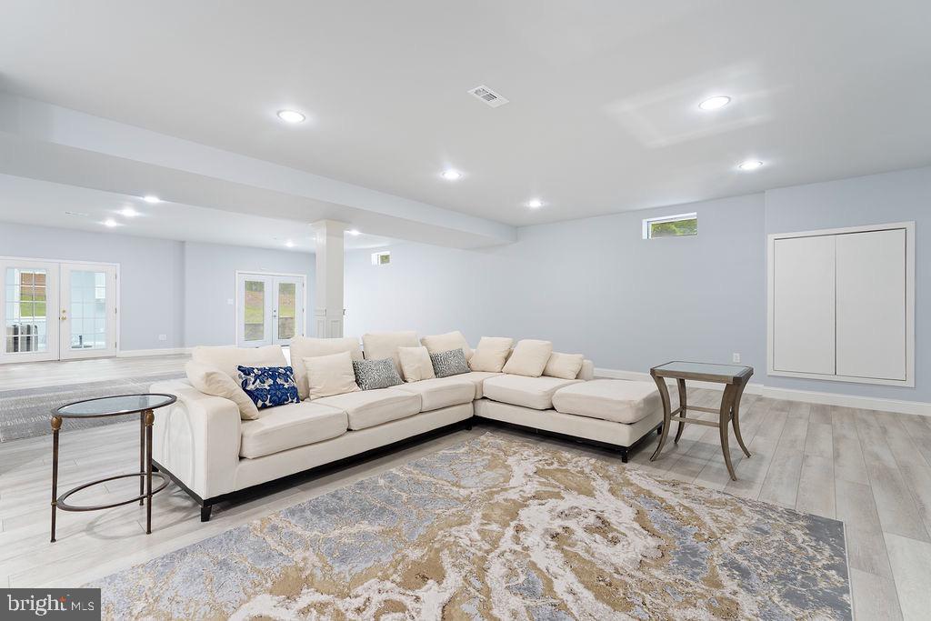 GLENHAVEN - Residential