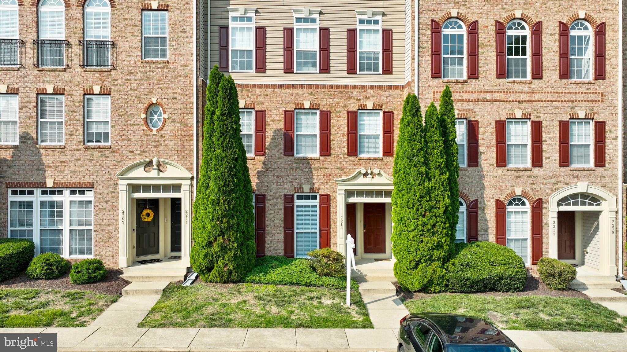 2213 IVY LANE 5