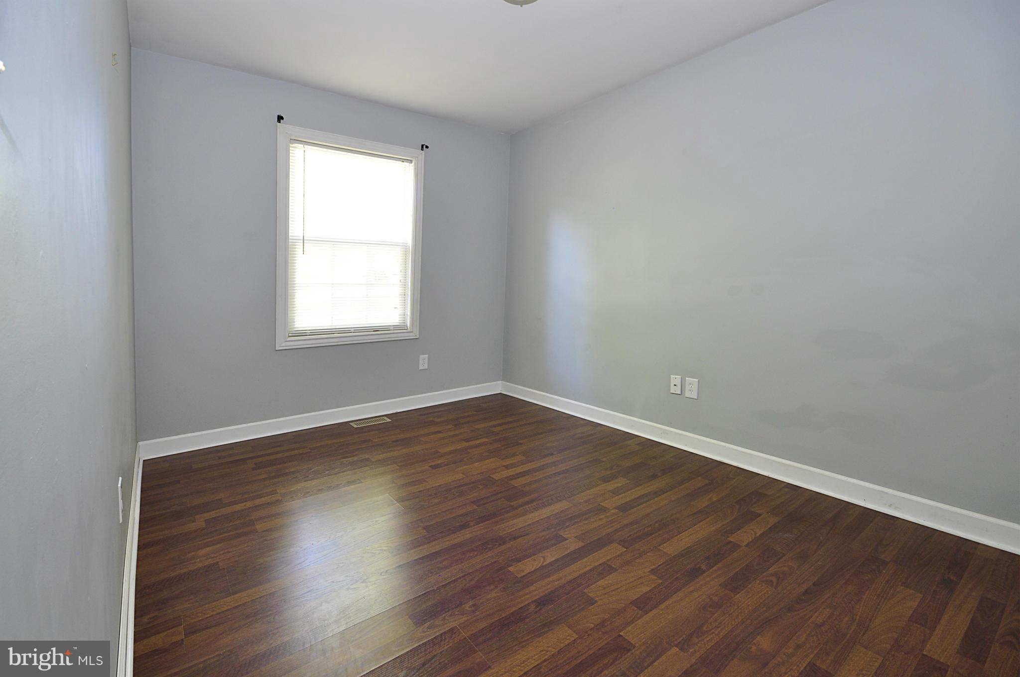 LAURELWOOD - Residential Lease