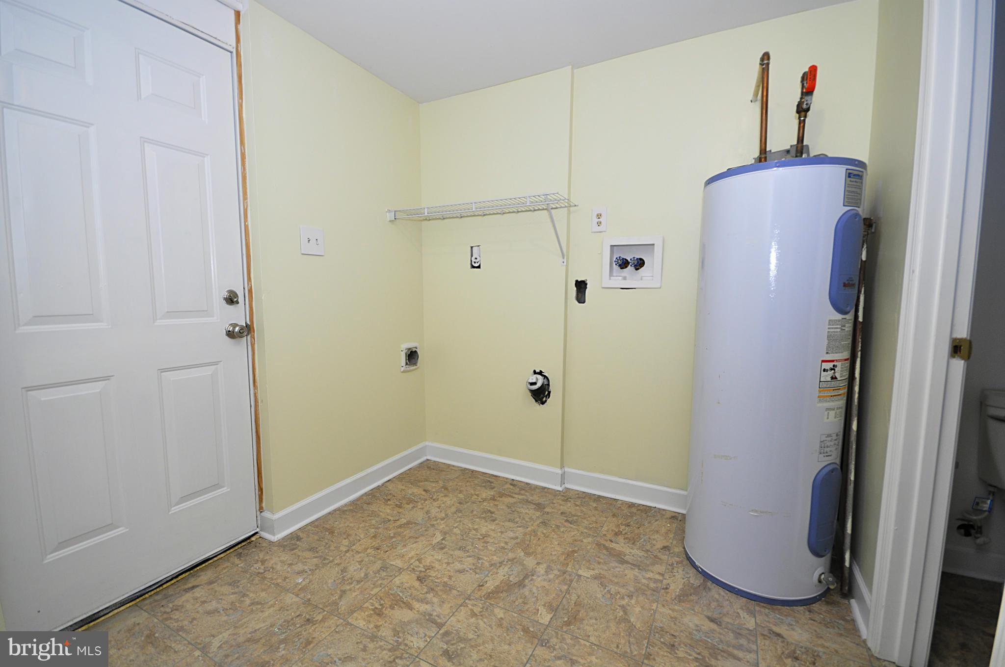 LAURELWOOD - Residential Lease