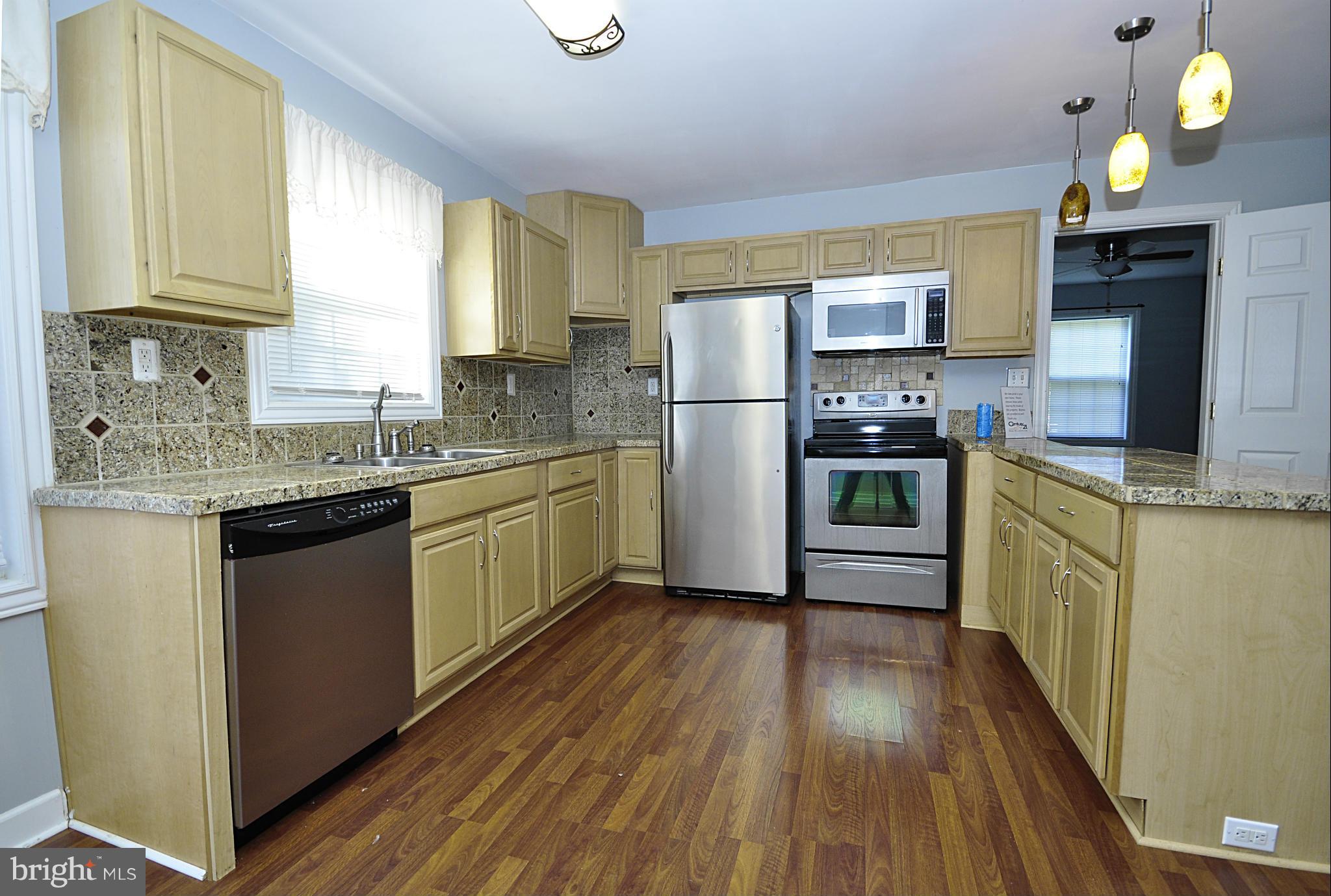 LAURELWOOD - Residential Lease