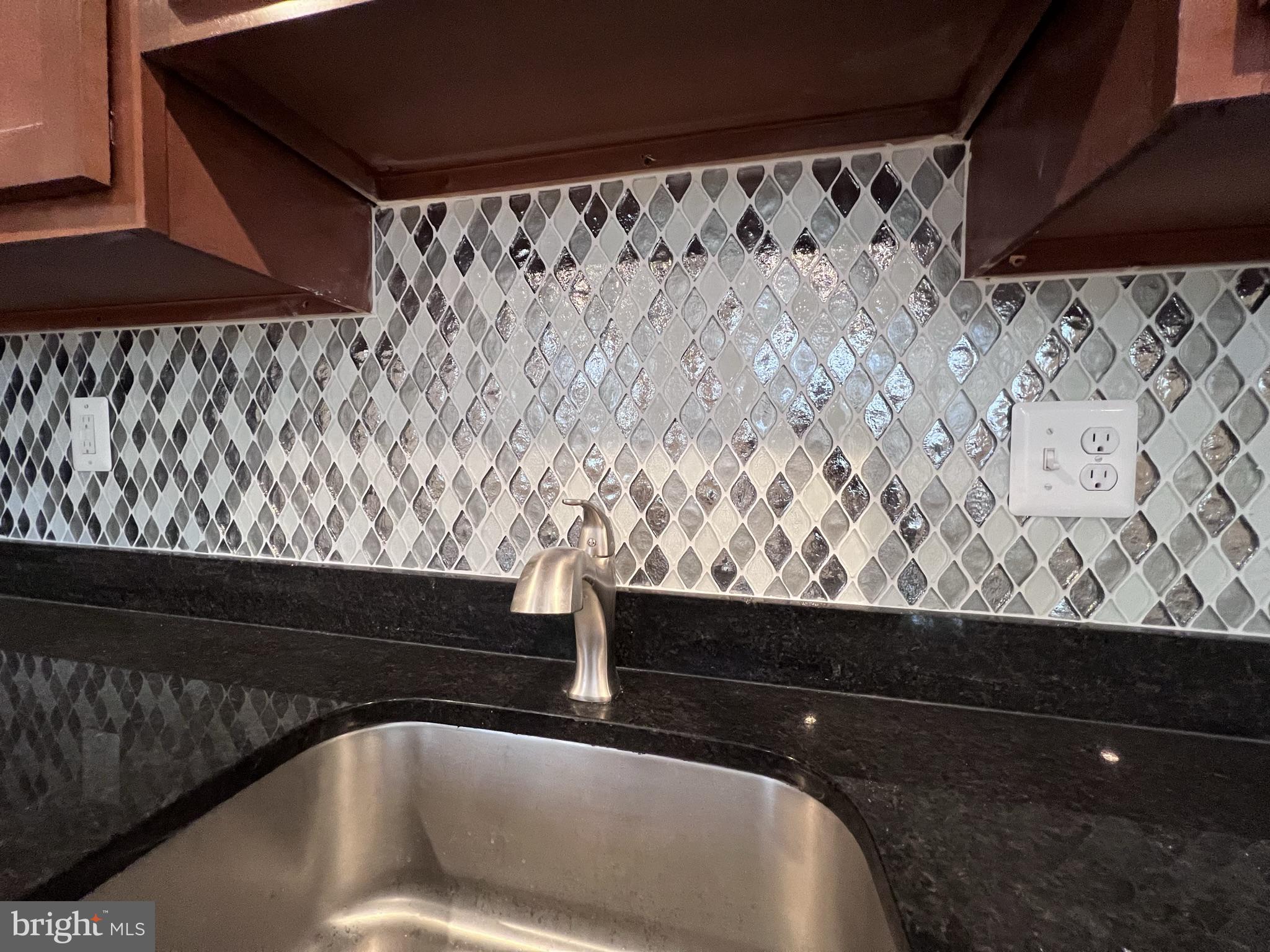 447 ORANGE STREET SE 3