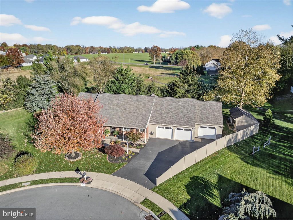 Photo of 731 Florin Avenue, MOUNT JOY, PA 17552 (MLS # PALA2079174)