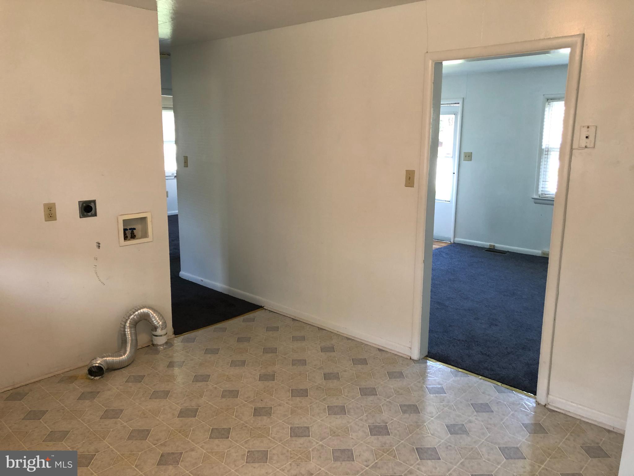 MILTON VALLEY - Residential Lease