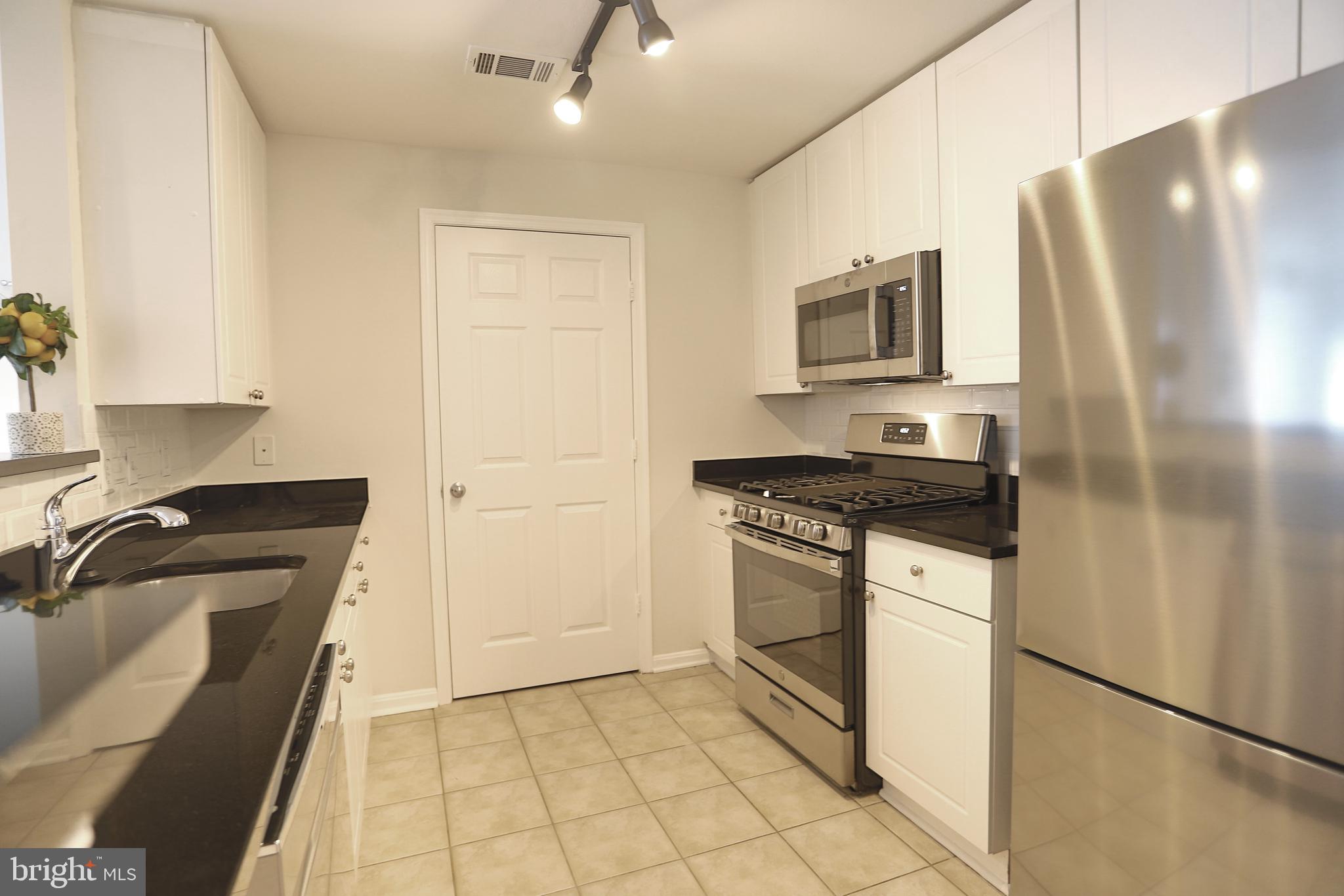 MARQUIS AT VIENNA STATION - Residential Lease