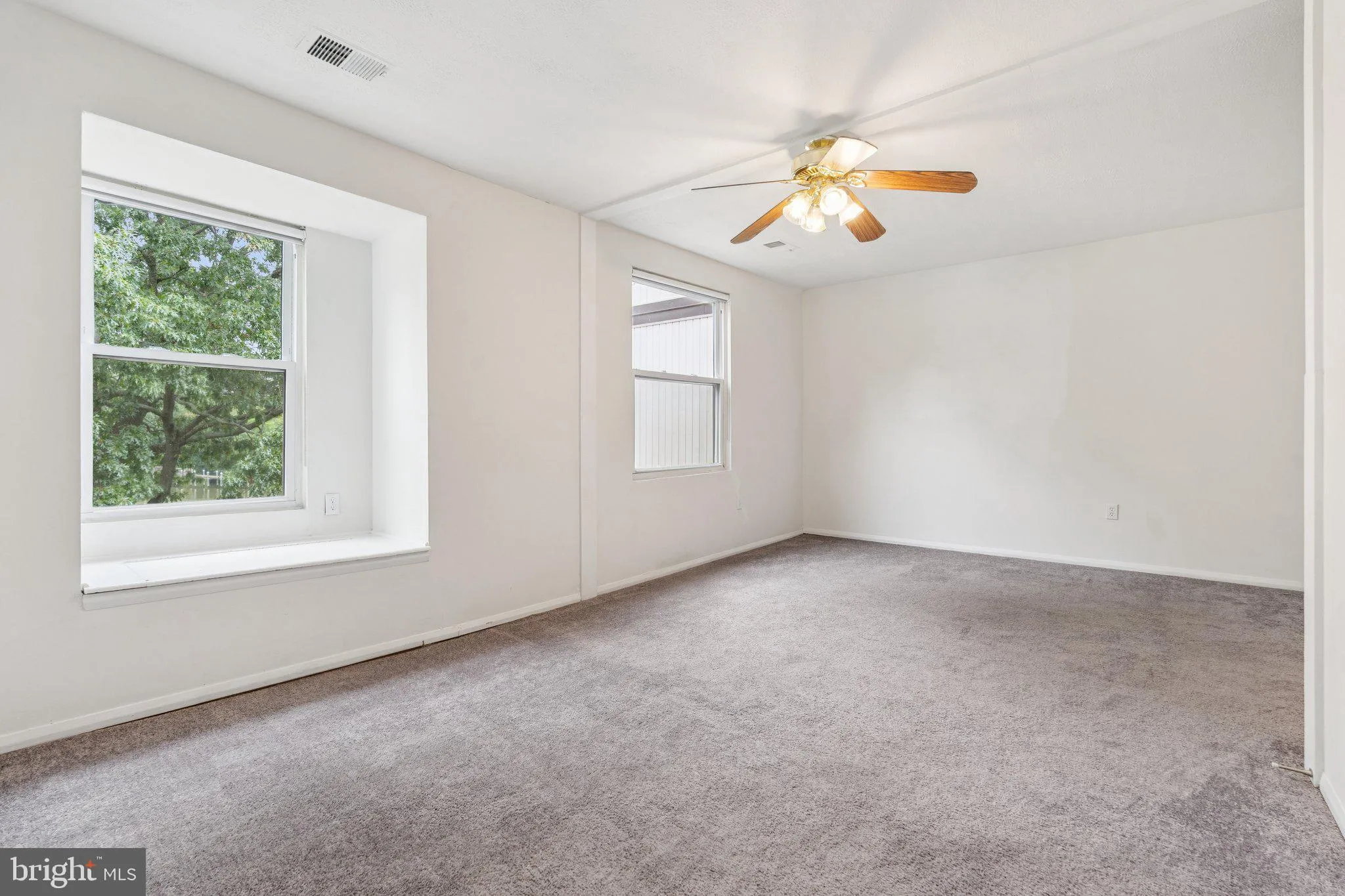 Baltimore, Maryland 21221, United States, 2 Bedrooms Bedrooms, ,3 BathroomsBathrooms,Residential,Coming Soon,200633