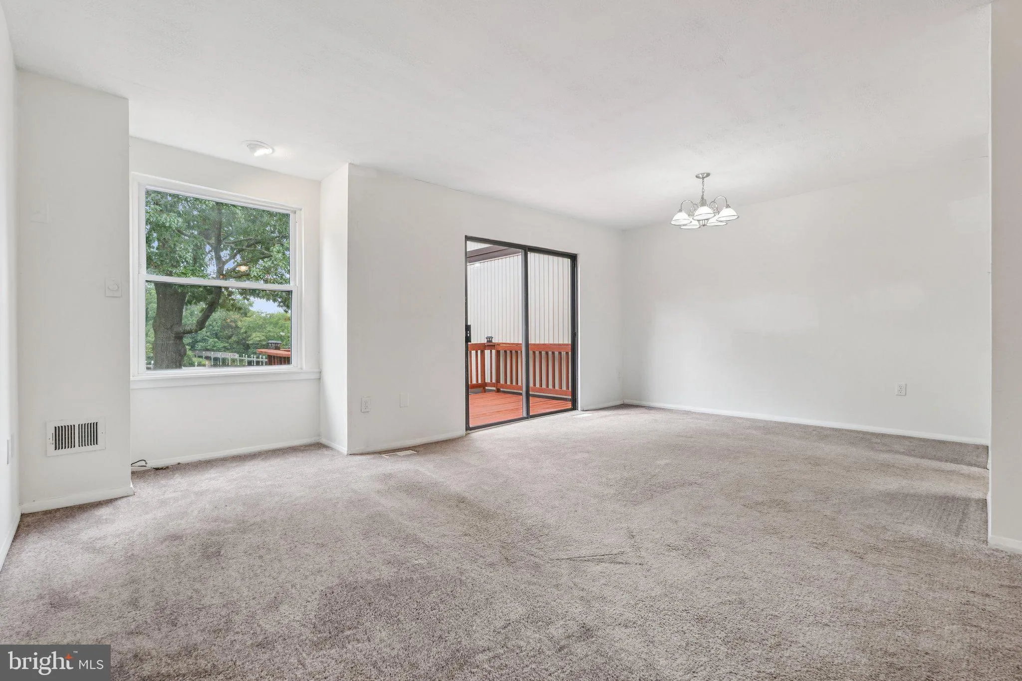 Baltimore, Maryland 21221, United States, 2 Bedrooms Bedrooms, ,3 BathroomsBathrooms,Residential,Coming Soon,200633