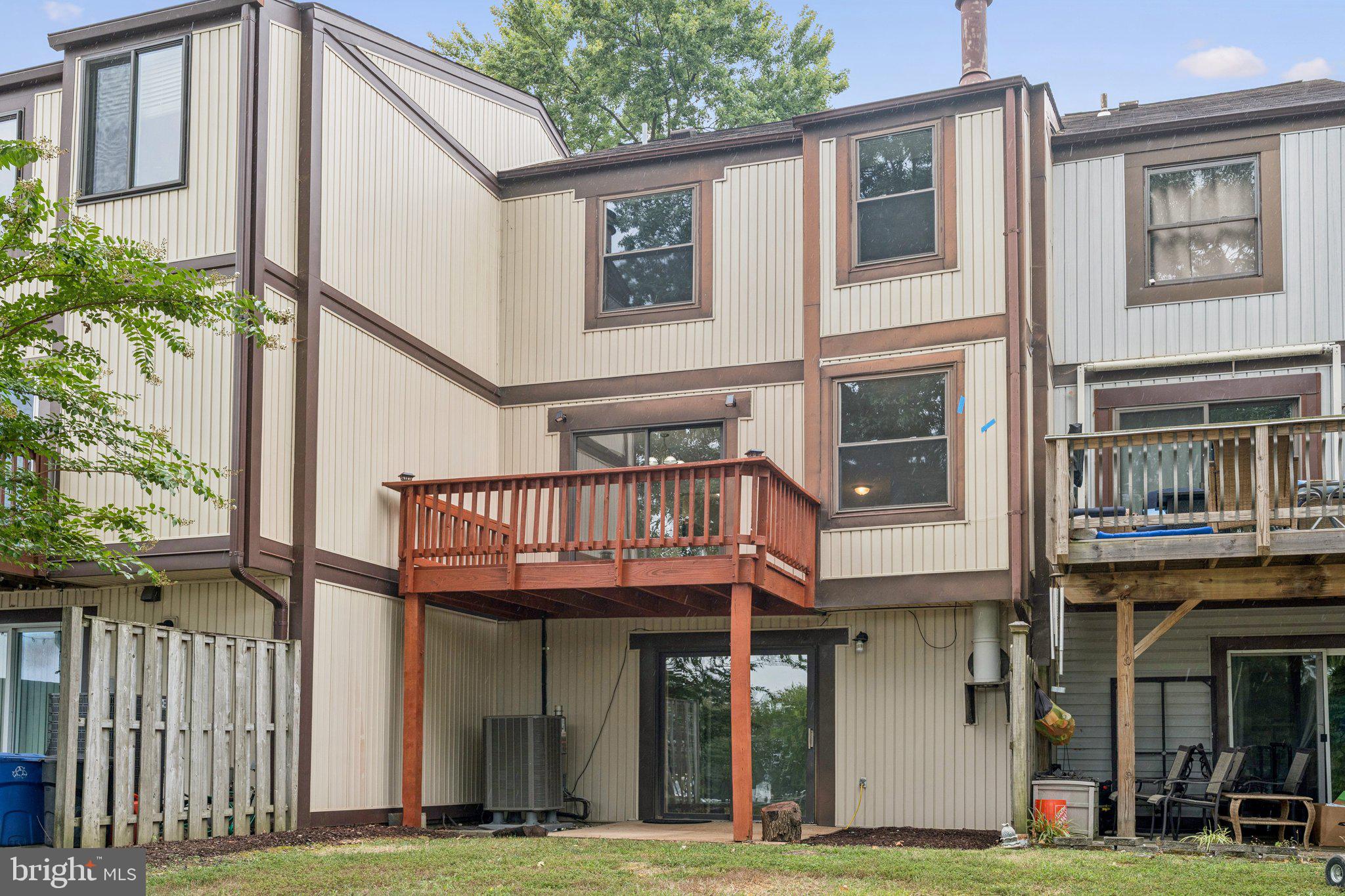 MARINE OAKS VILLAGE - Residential