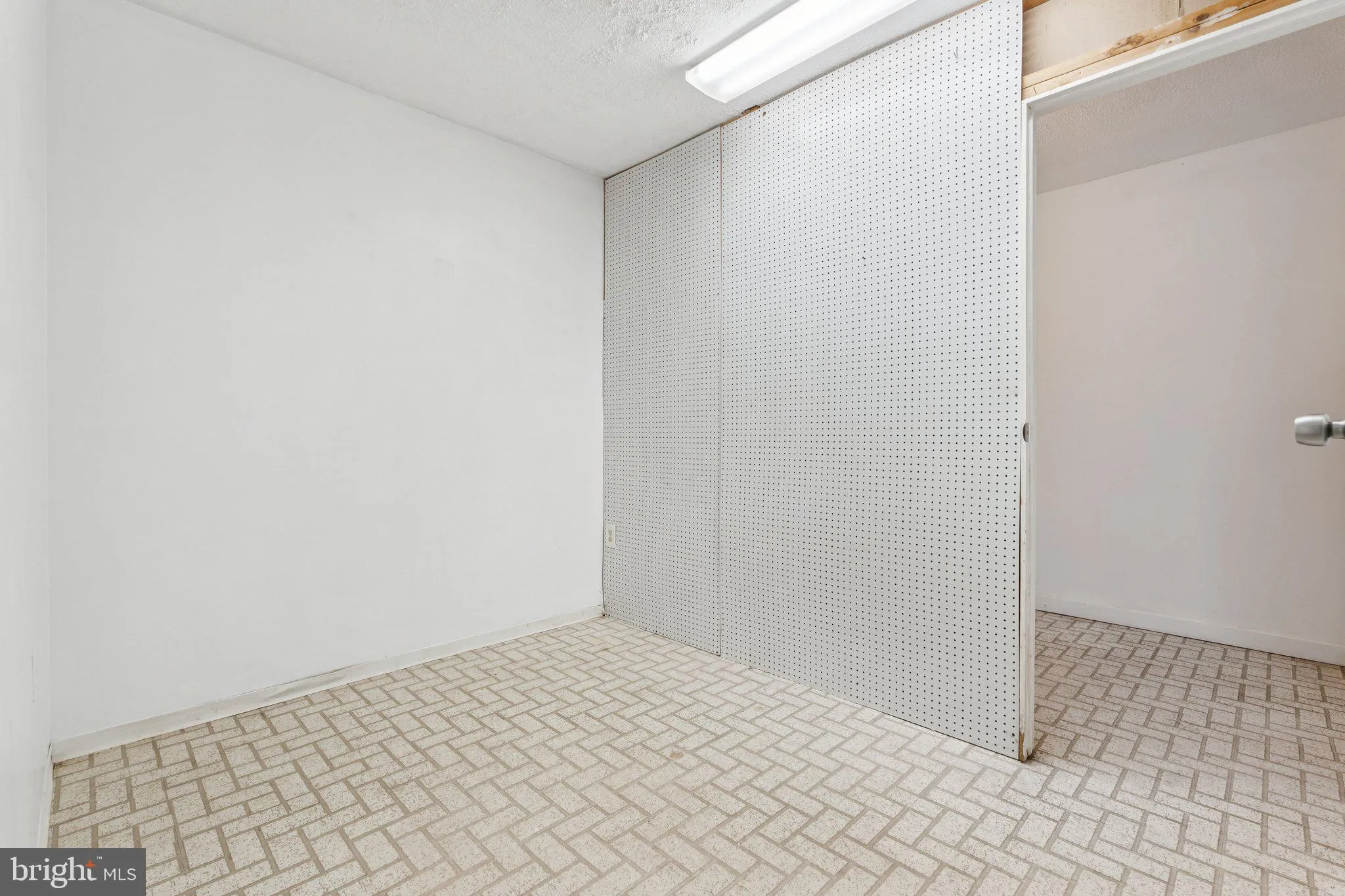 Baltimore, Maryland 21221, United States, 2 Bedrooms Bedrooms, ,3 BathroomsBathrooms,Residential,Coming Soon,200633