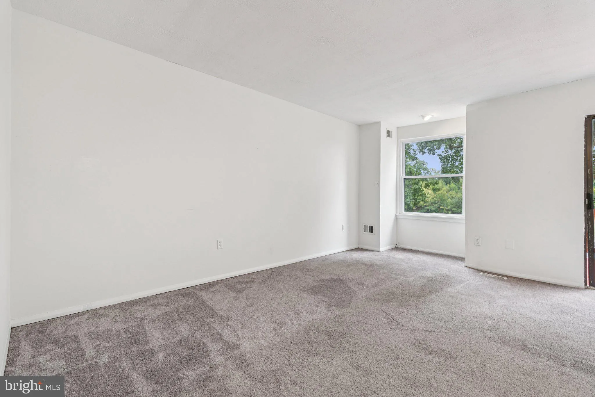 Baltimore, Maryland 21221, United States, 2 Bedrooms Bedrooms, ,3 BathroomsBathrooms,Residential,Coming Soon,200633