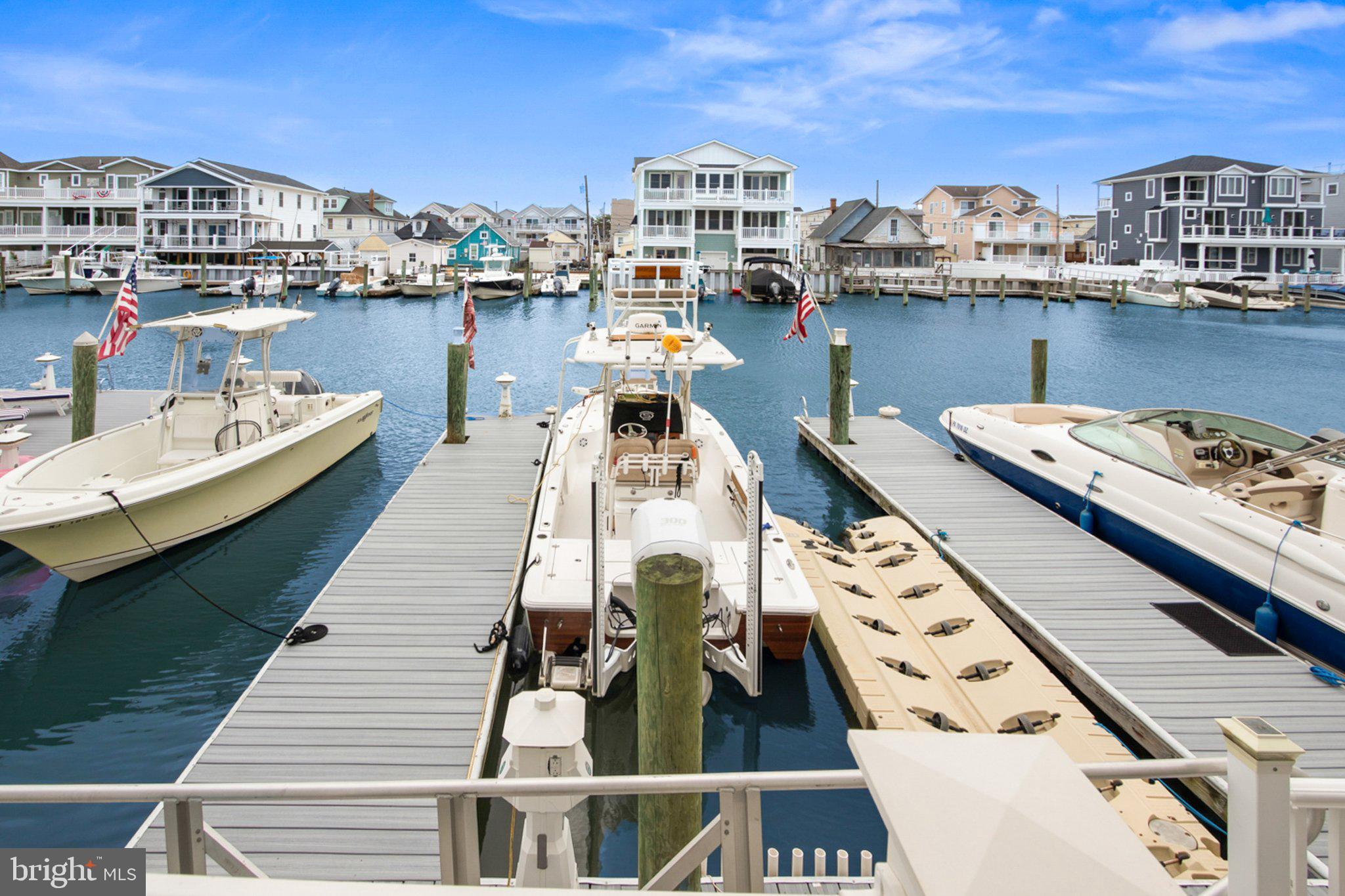 412 W DOCK STREET