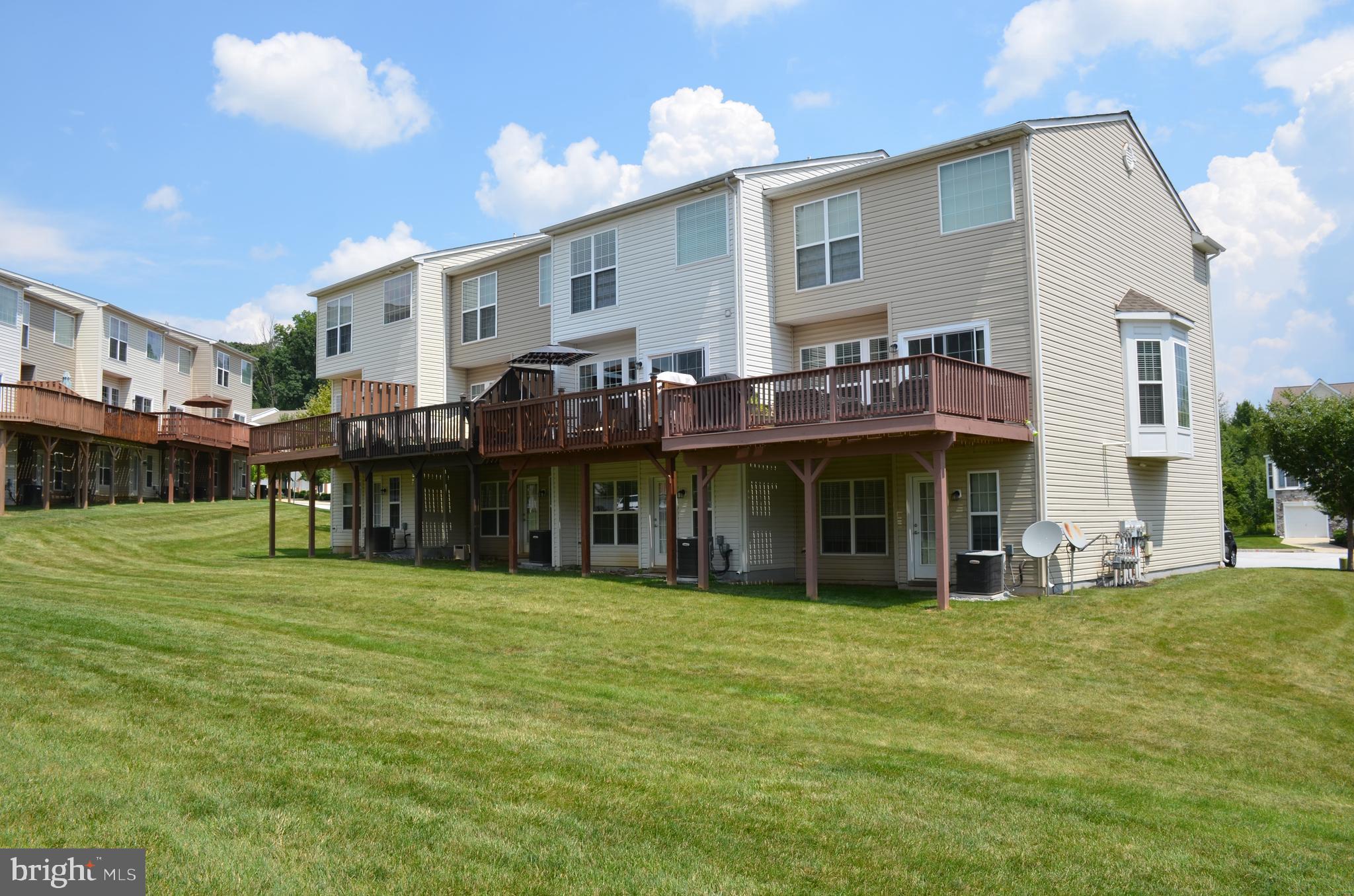 LONGFORD CROSSING - Residential Lease