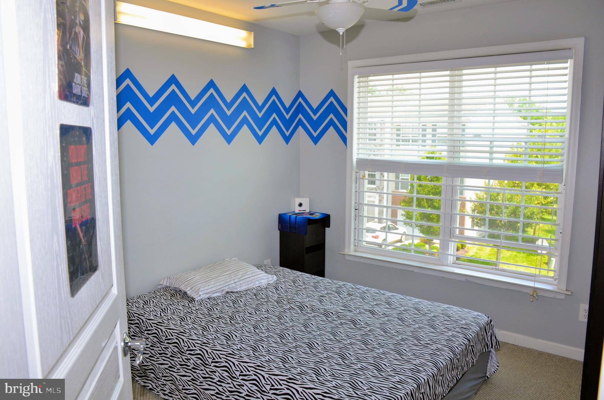 LONGFORD CROSSING - Residential Lease