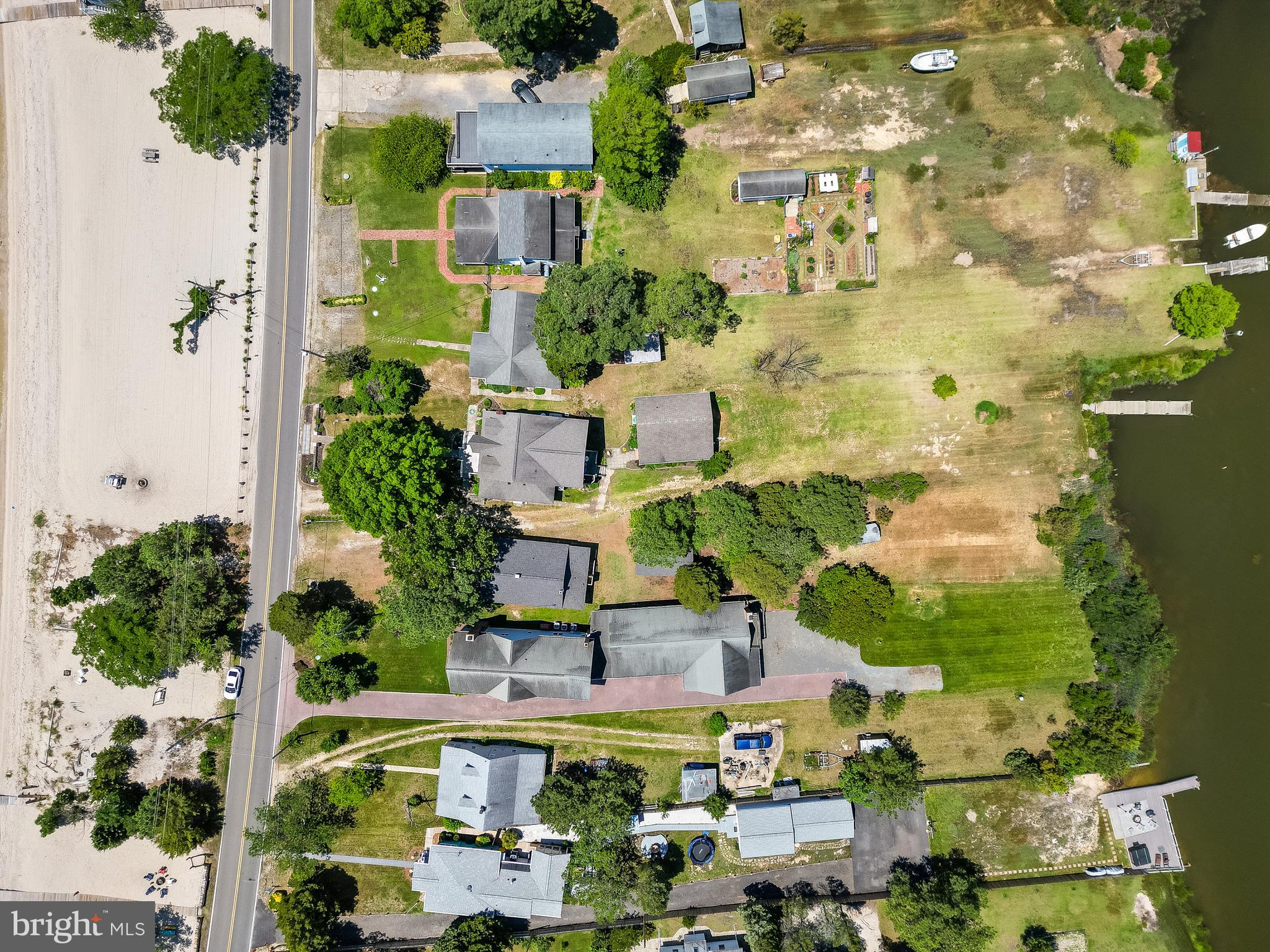 PINEY POINT - Residential