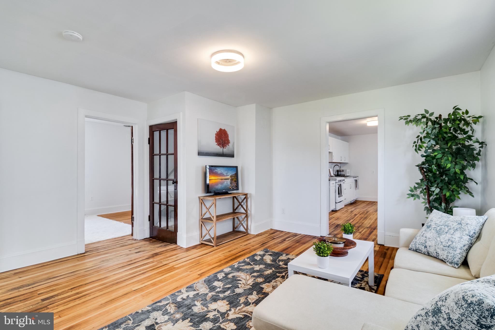 PINEY POINT - Residential