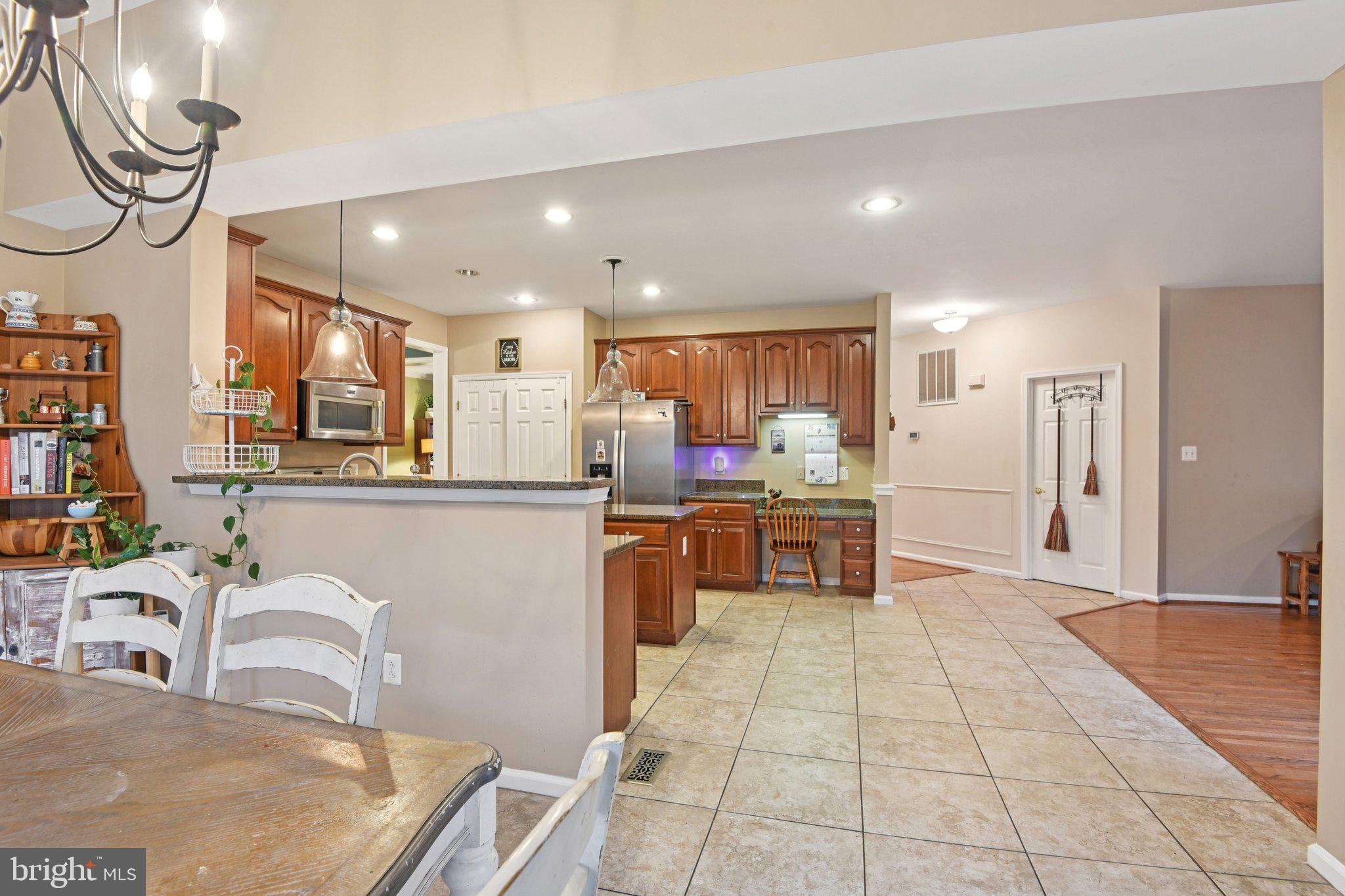 SPRING RIDGE - Residential