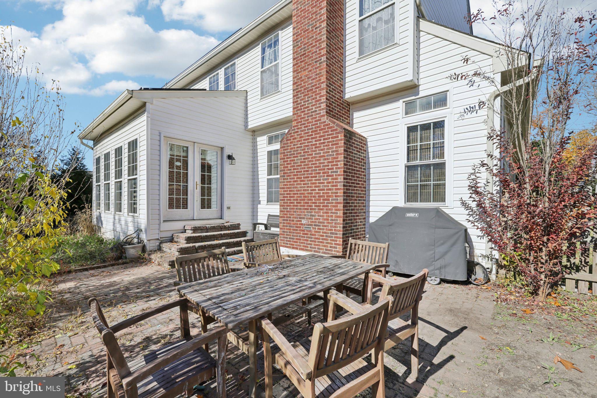 SPRING RIDGE - Residential