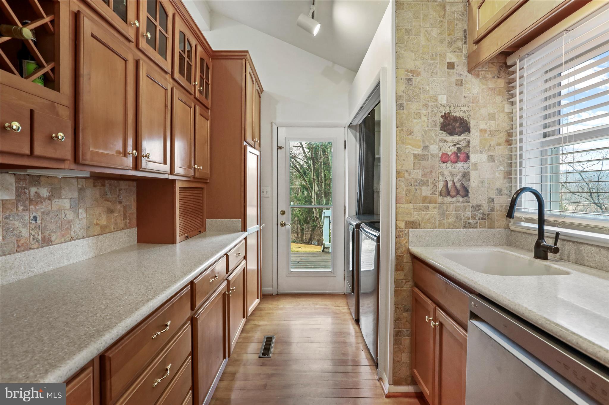 MINERAL SPRINGS - Residential