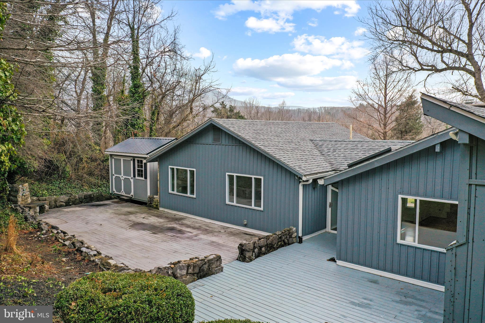 MINERAL SPRINGS - Residential