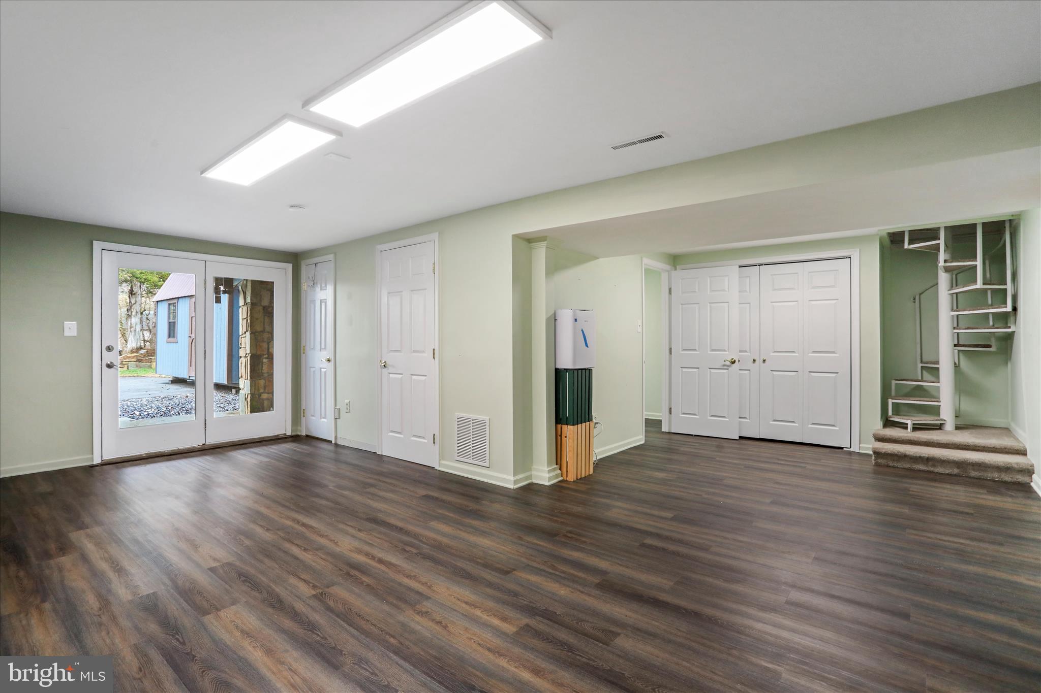 MINERAL SPRINGS - Residential