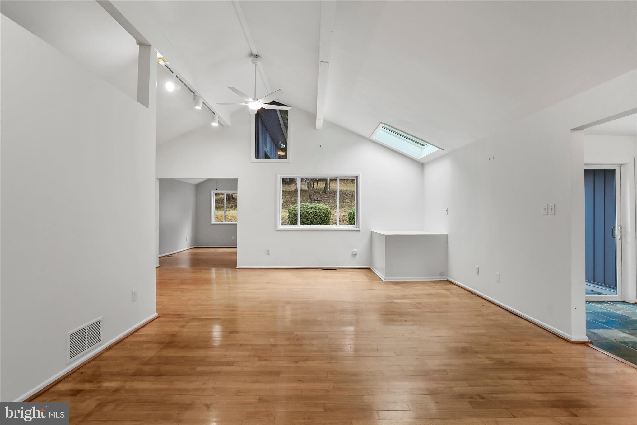 MINERAL SPRINGS - Residential