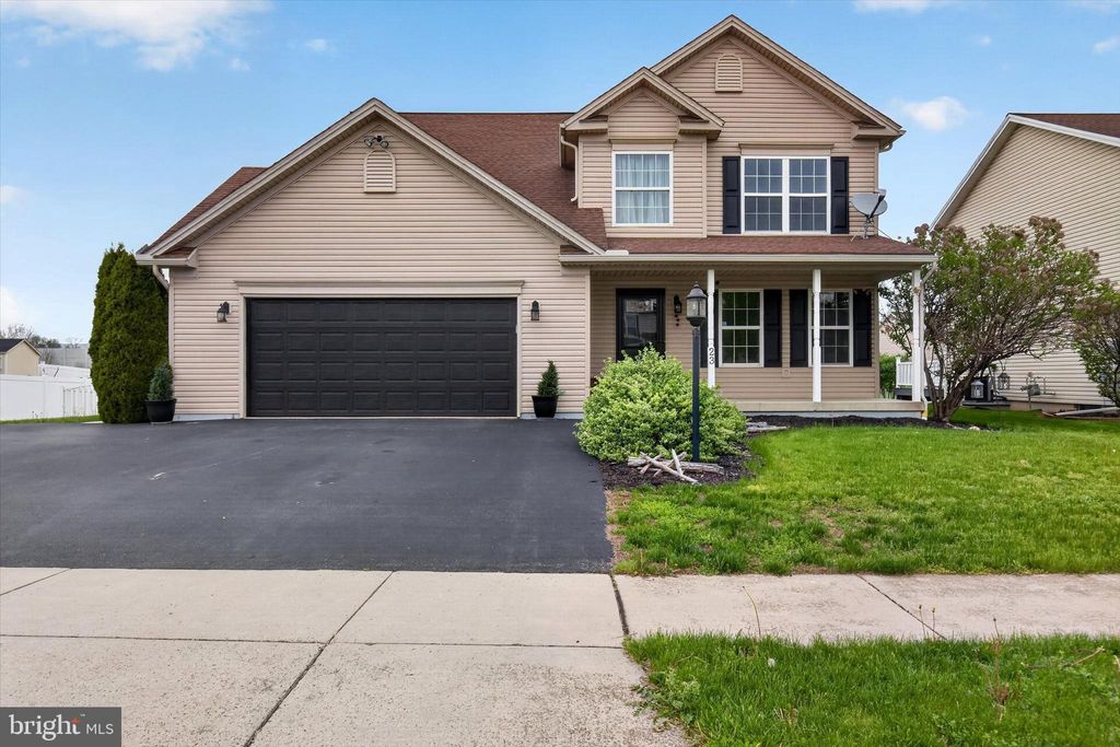Photo of 23 Princeton Drive, CARLISLE, PA 17013 (MLS # PACB2053460)
