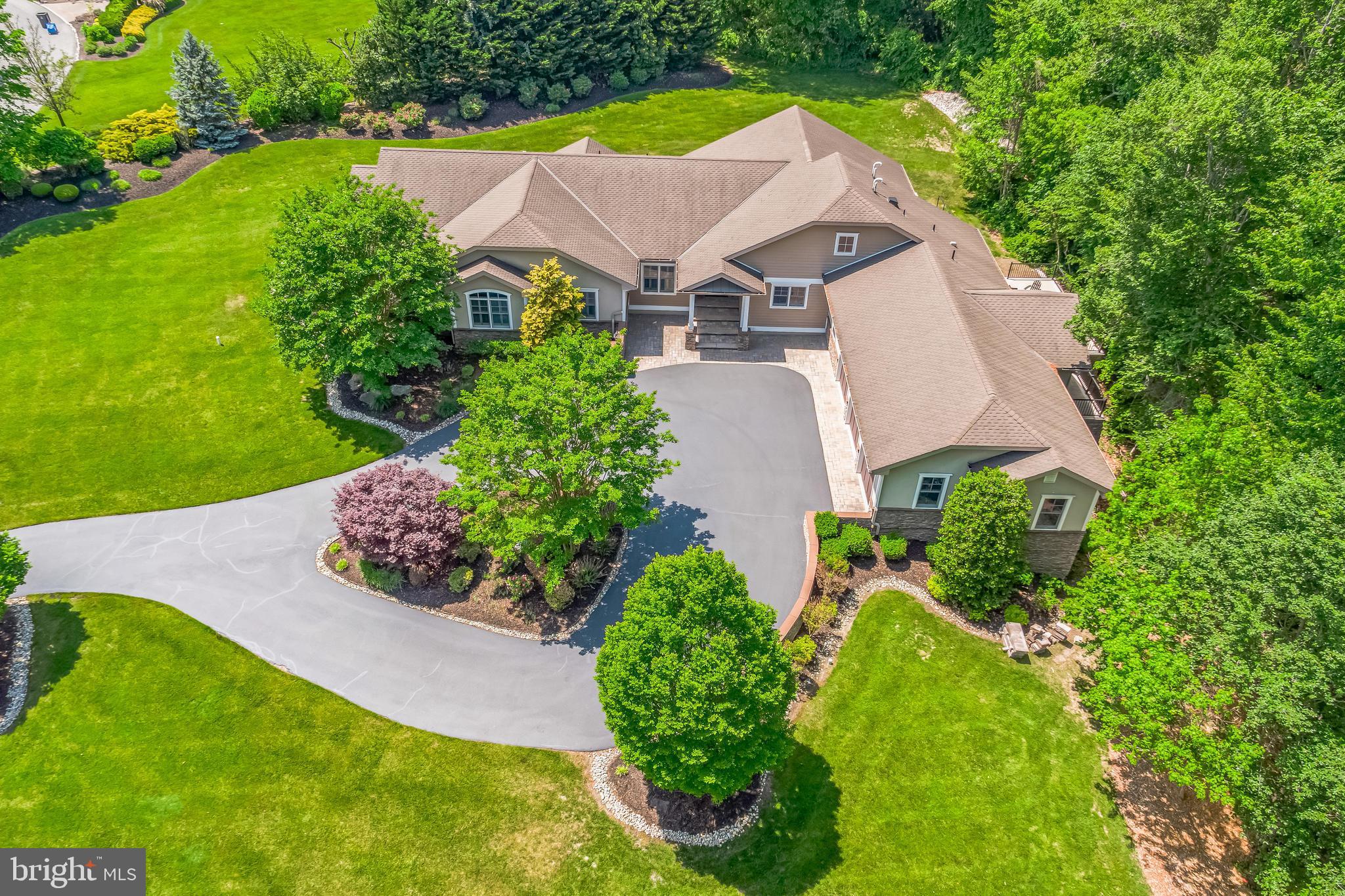 533 SHADOWBROOK TRAIL