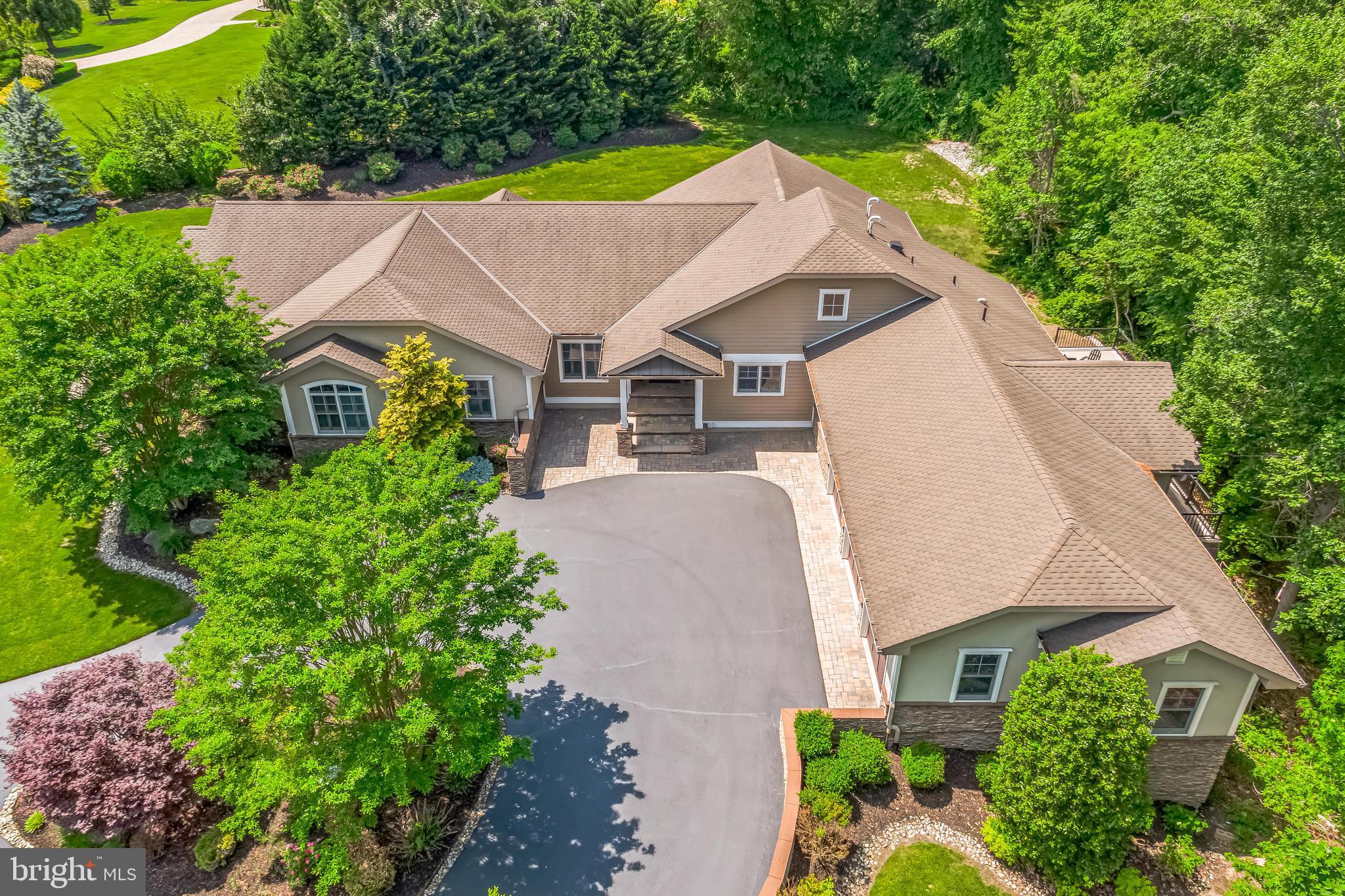 533 SHADOWBROOK TRAIL