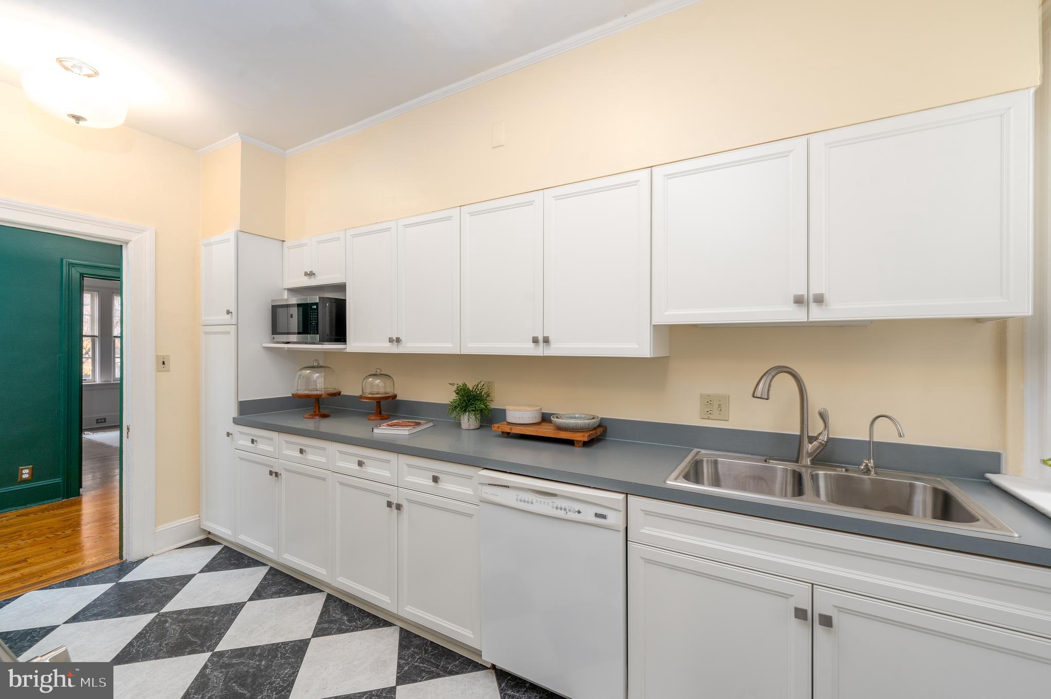 TUSCANY-CANTERBURY - Residential