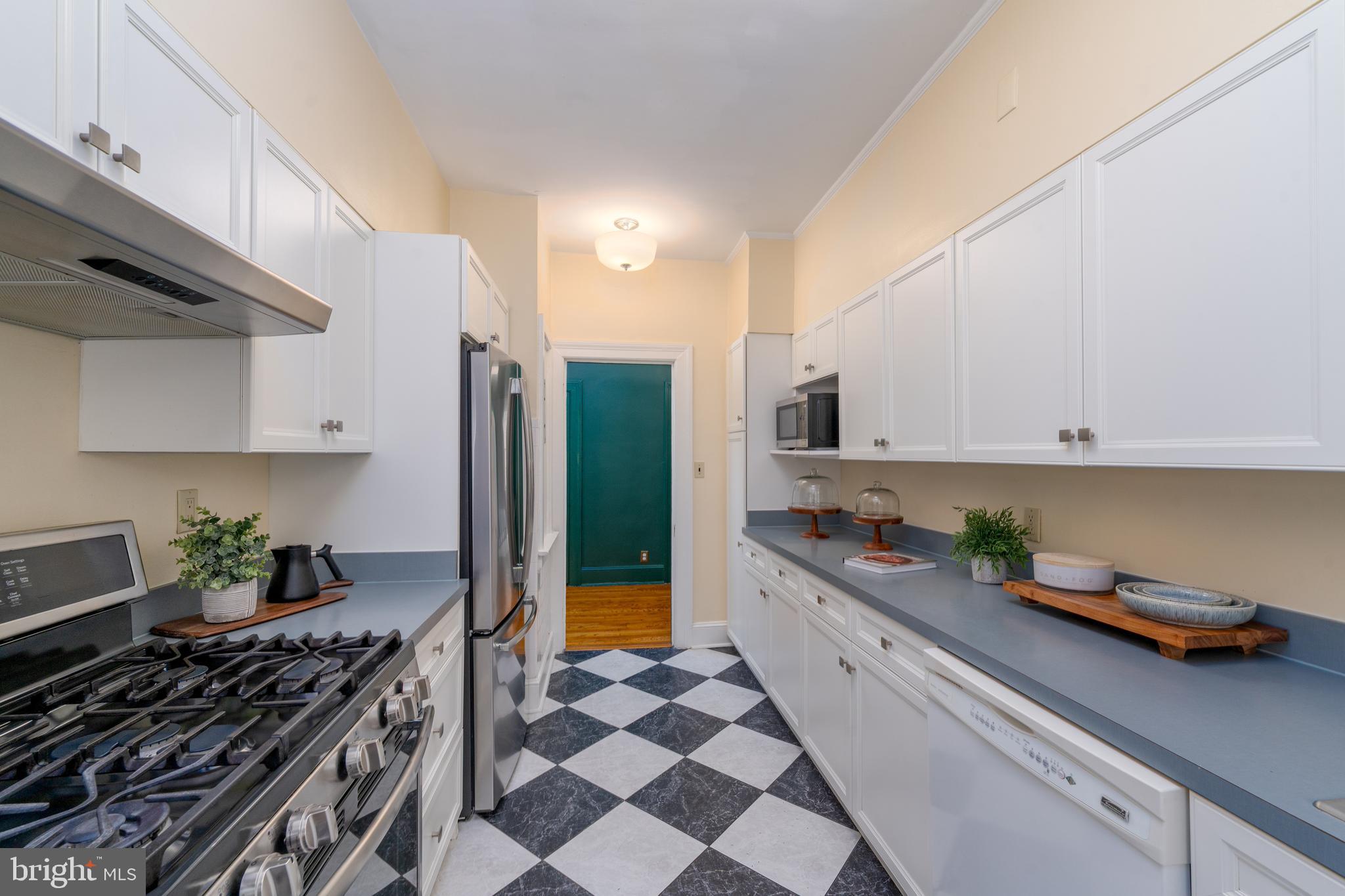 TUSCANY-CANTERBURY - Residential