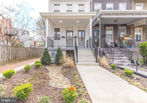 424 TAYLOR STREET NW 1 WASHINGTON DC 20011