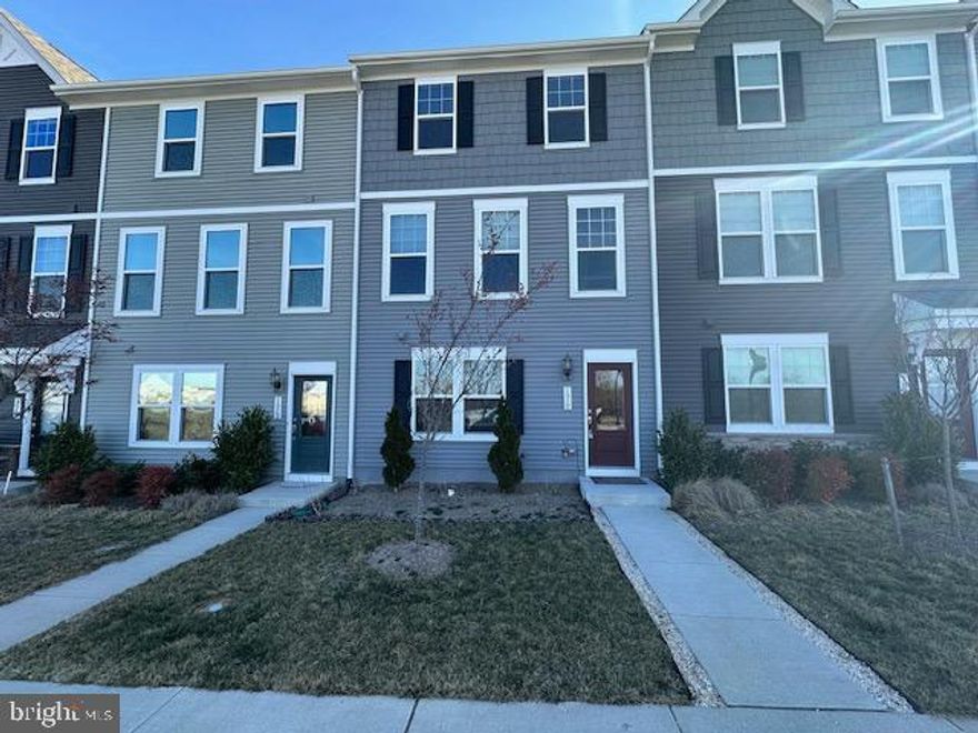 Very nice home in a great location.  Plenty of parking with a garage spot and then two driveway spots.  Three levels of space and in excellent condition.  A great place to call home and near the shopping center in Ranson. Very modern and home is only a few years old and has been well taken care of and ready to move into.