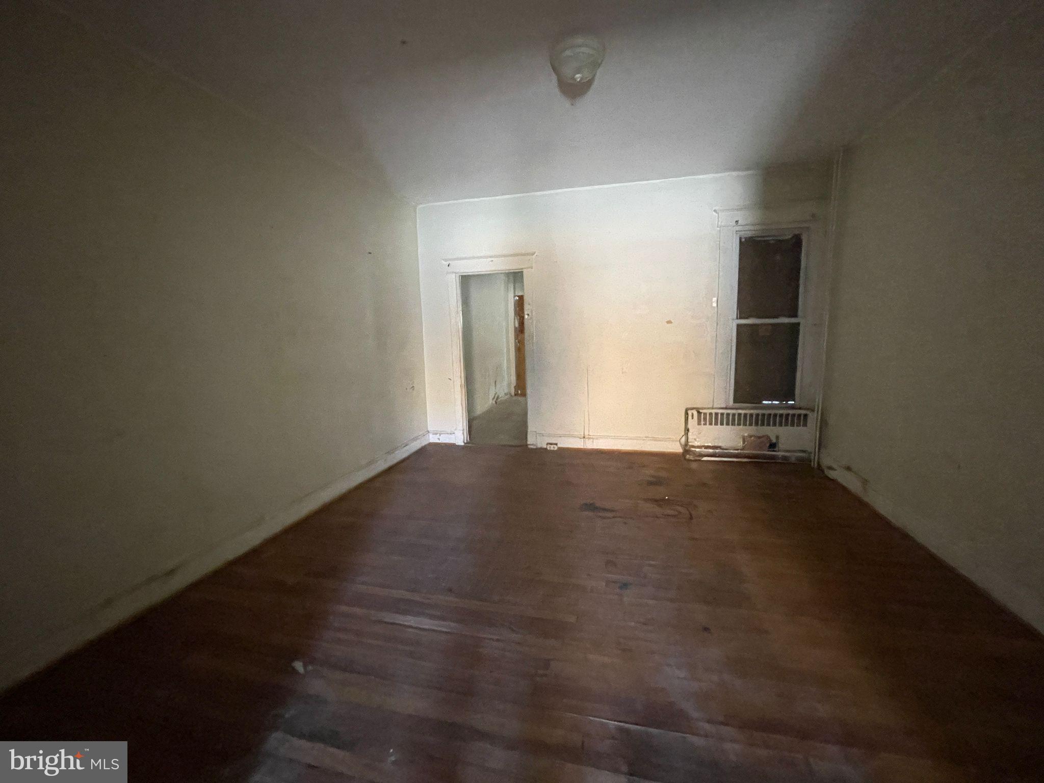 BROADWAY EAST - Residential