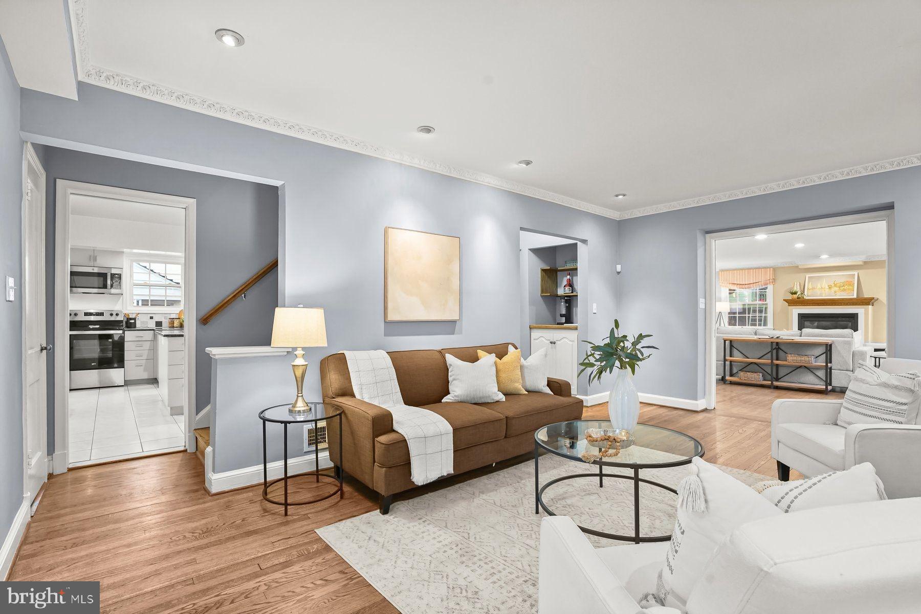 GREENWICH FOREST - Residential