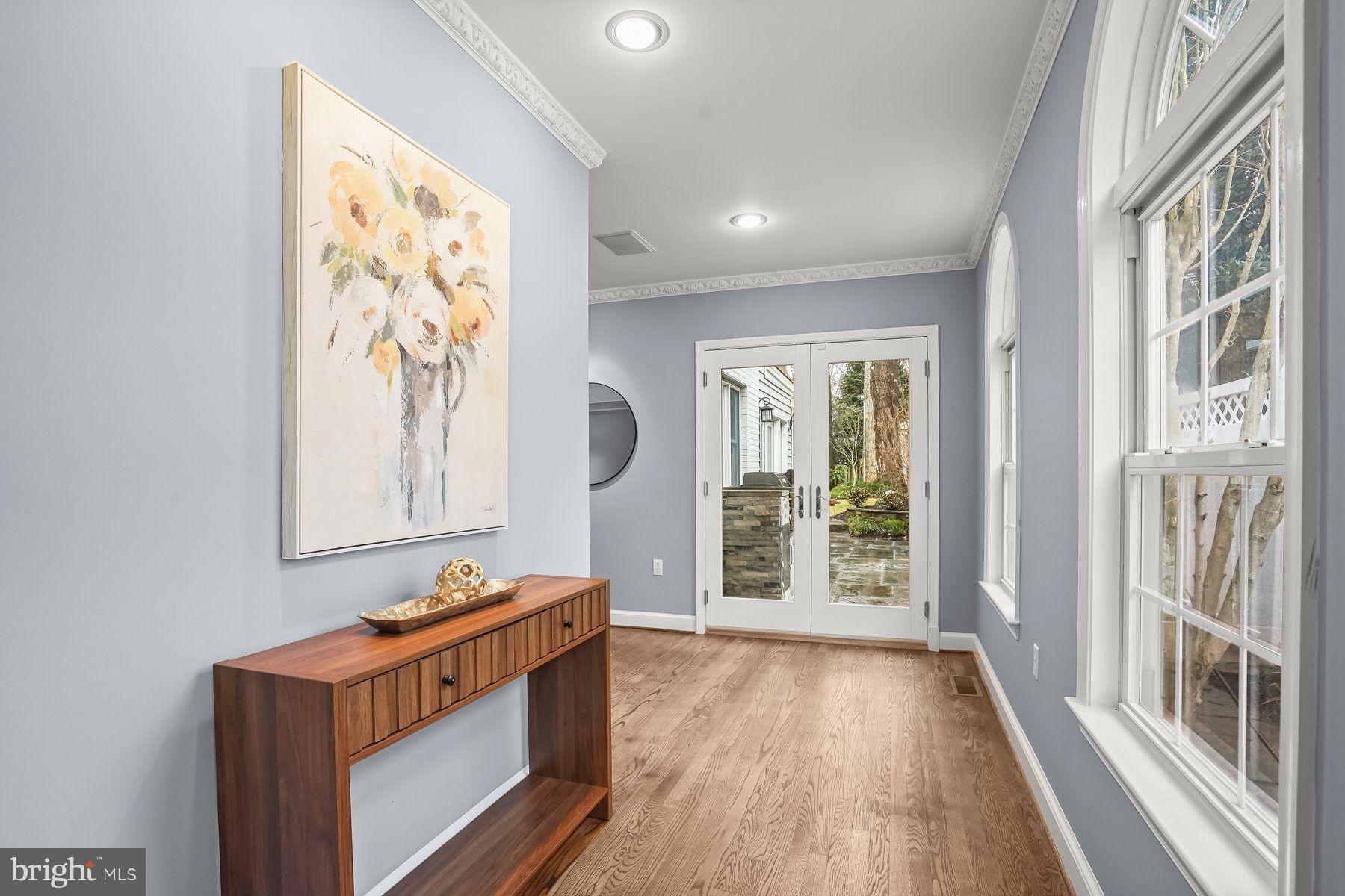 GREENWICH FOREST - Residential