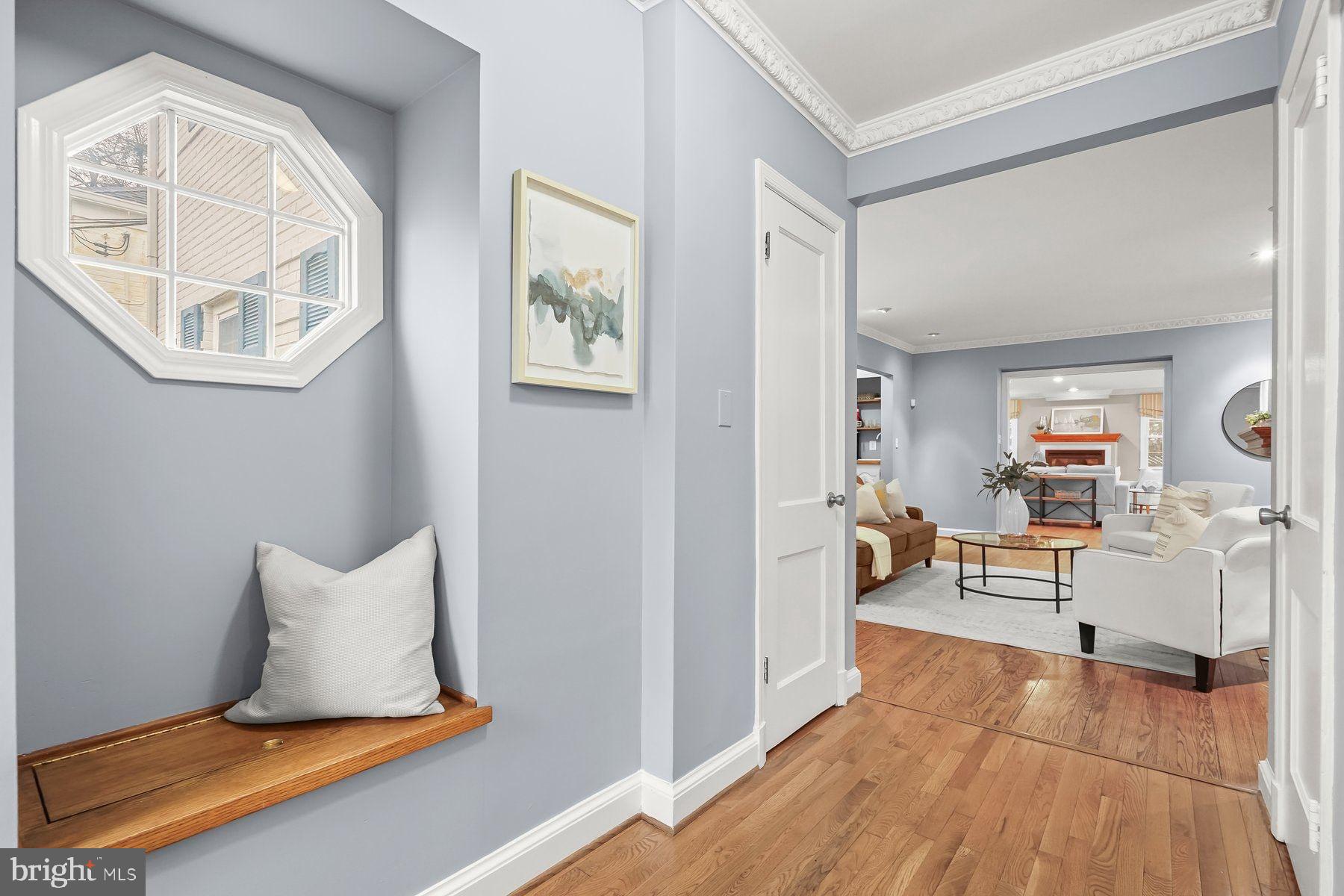 GREENWICH FOREST - Residential