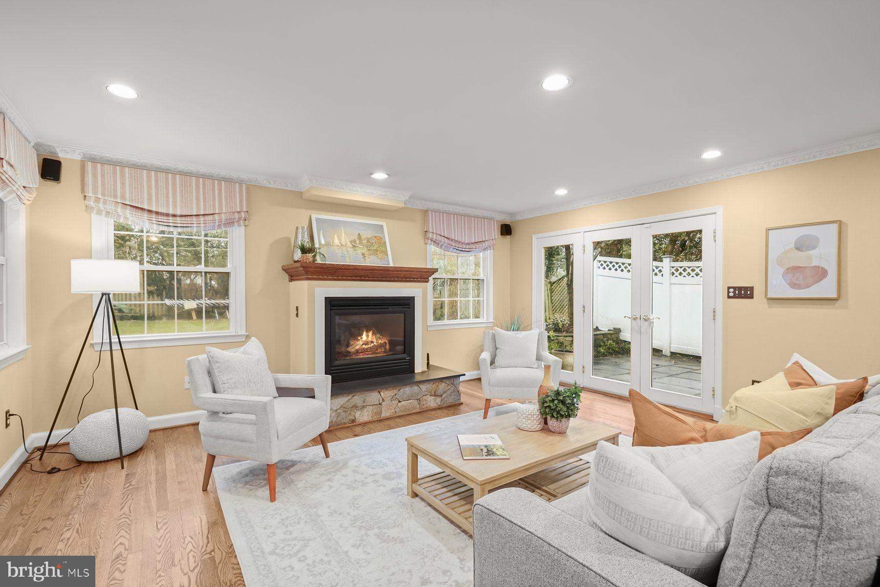 GREENWICH FOREST - Residential