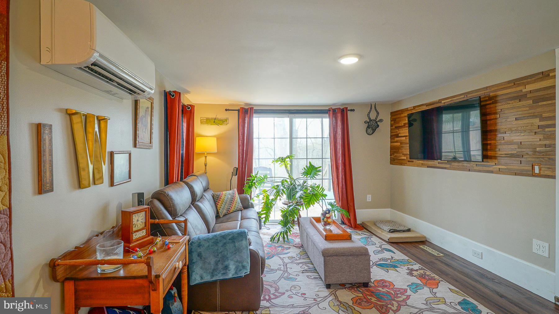 CHESTER RIVER HEIGHTS - Residential