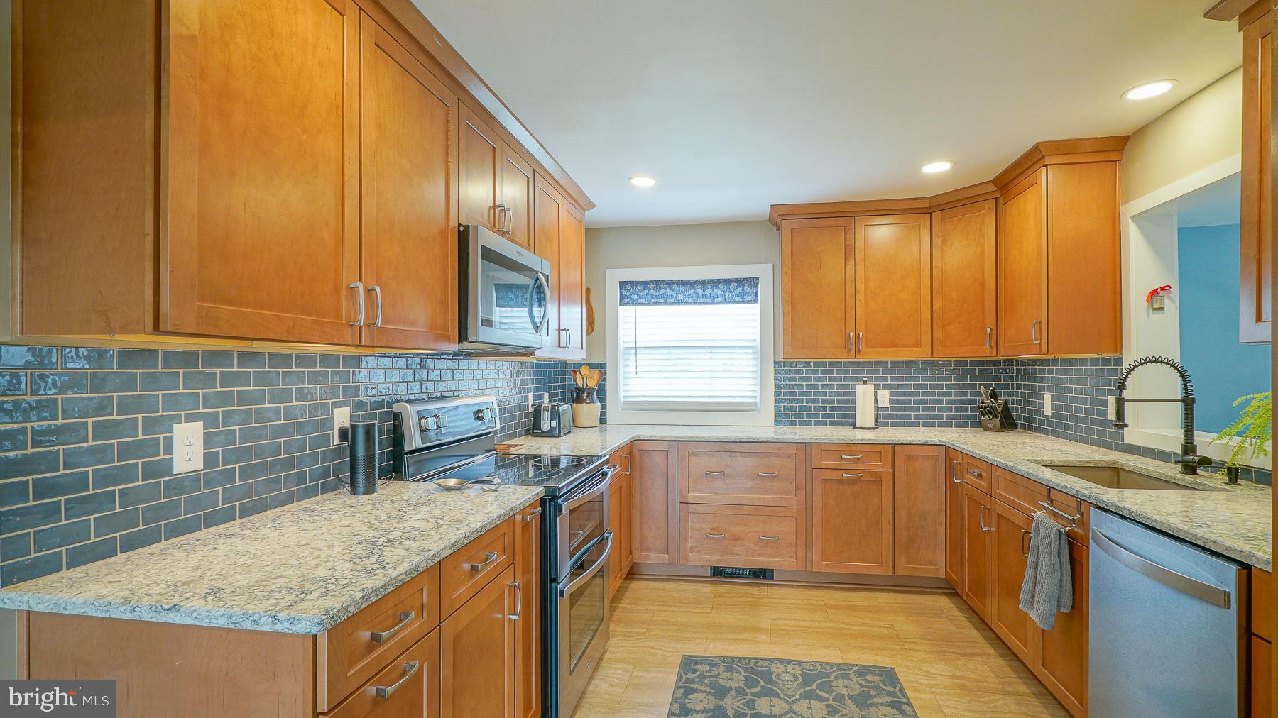 CHESTER RIVER HEIGHTS - Residential