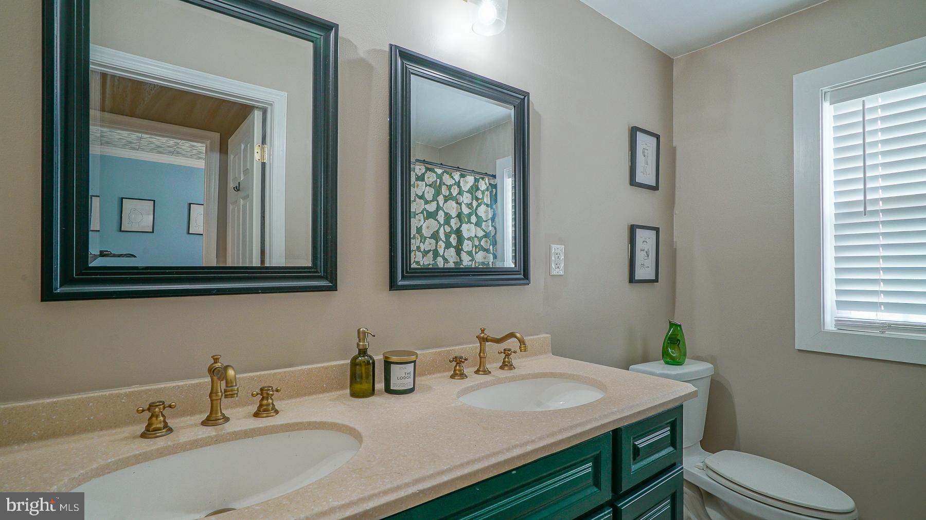 CHESTER RIVER HEIGHTS - Residential