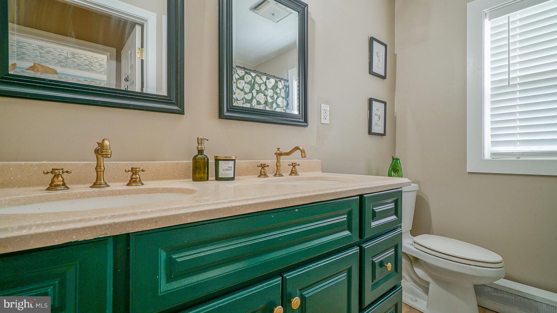 CHESTER RIVER HEIGHTS - Residential