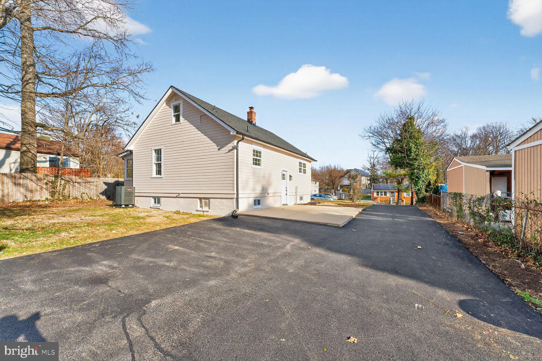 OAKLAWN - Residential