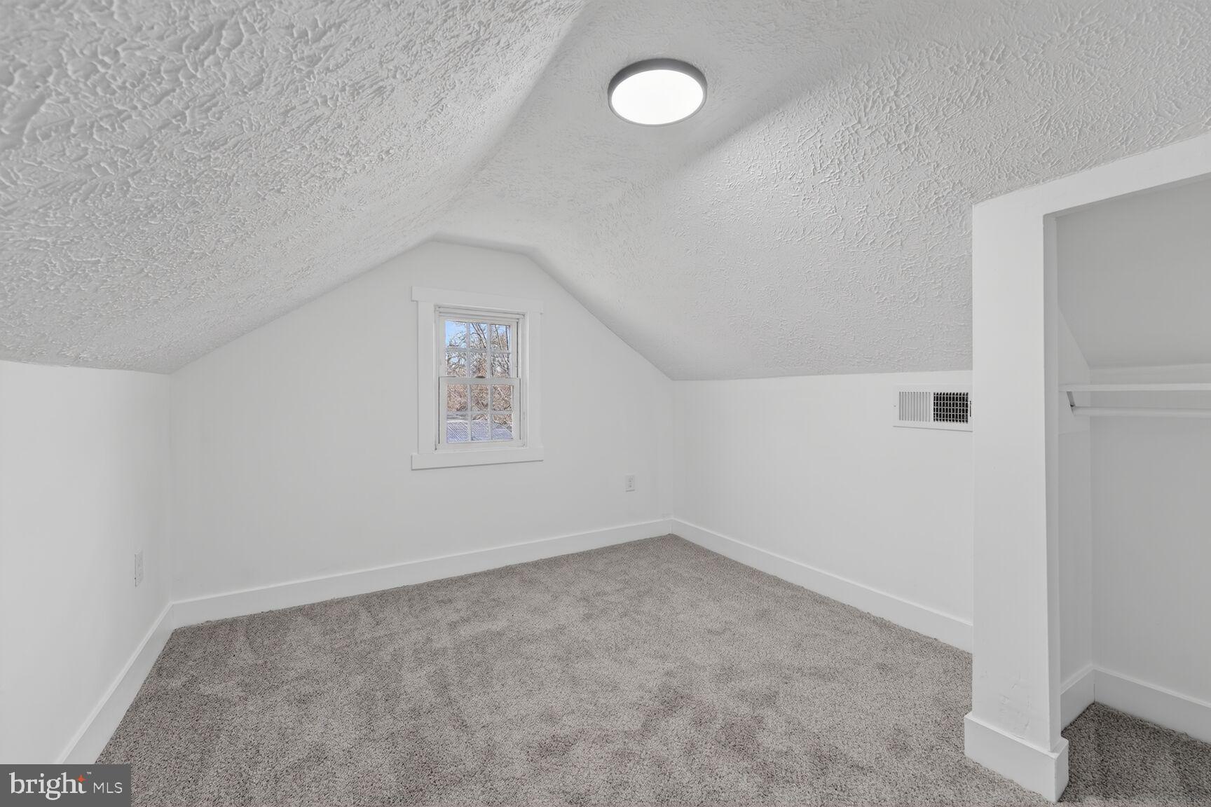 OAKLAWN - Residential