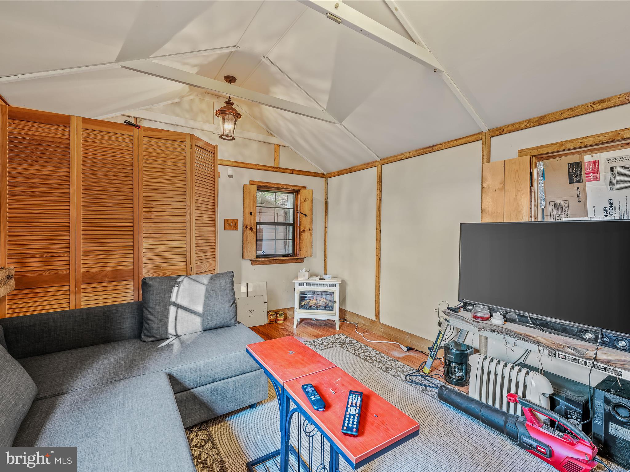 VALLEY HIGH TIMBER FARMS - Residential