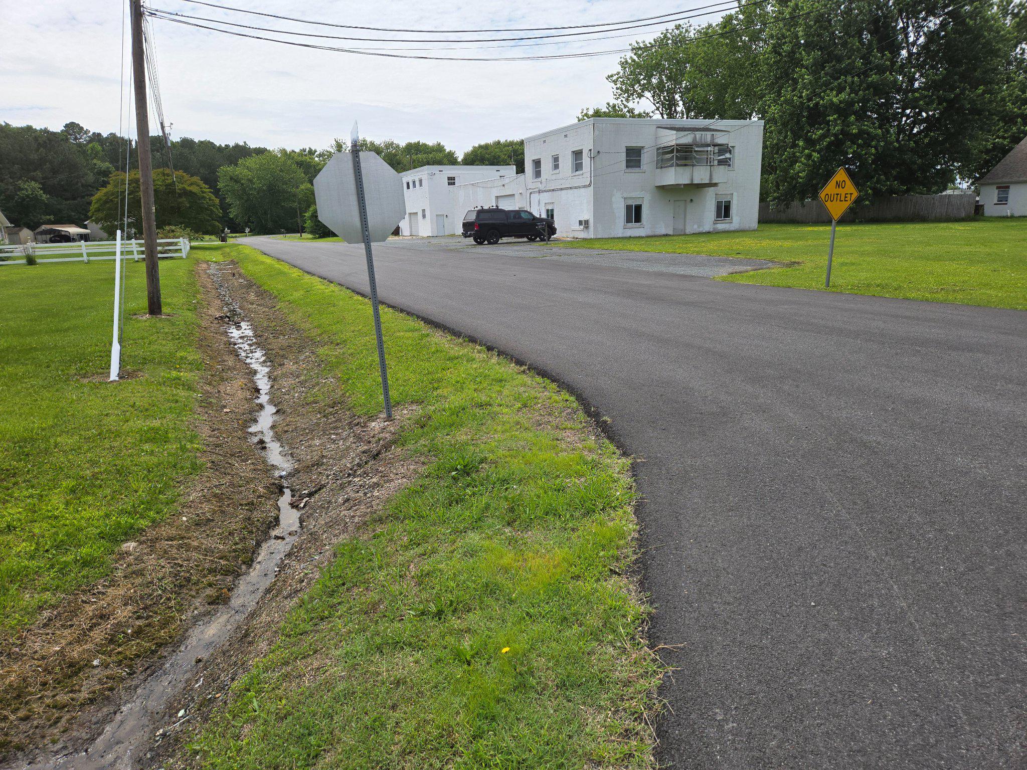 2906 CENTRAL ROAD