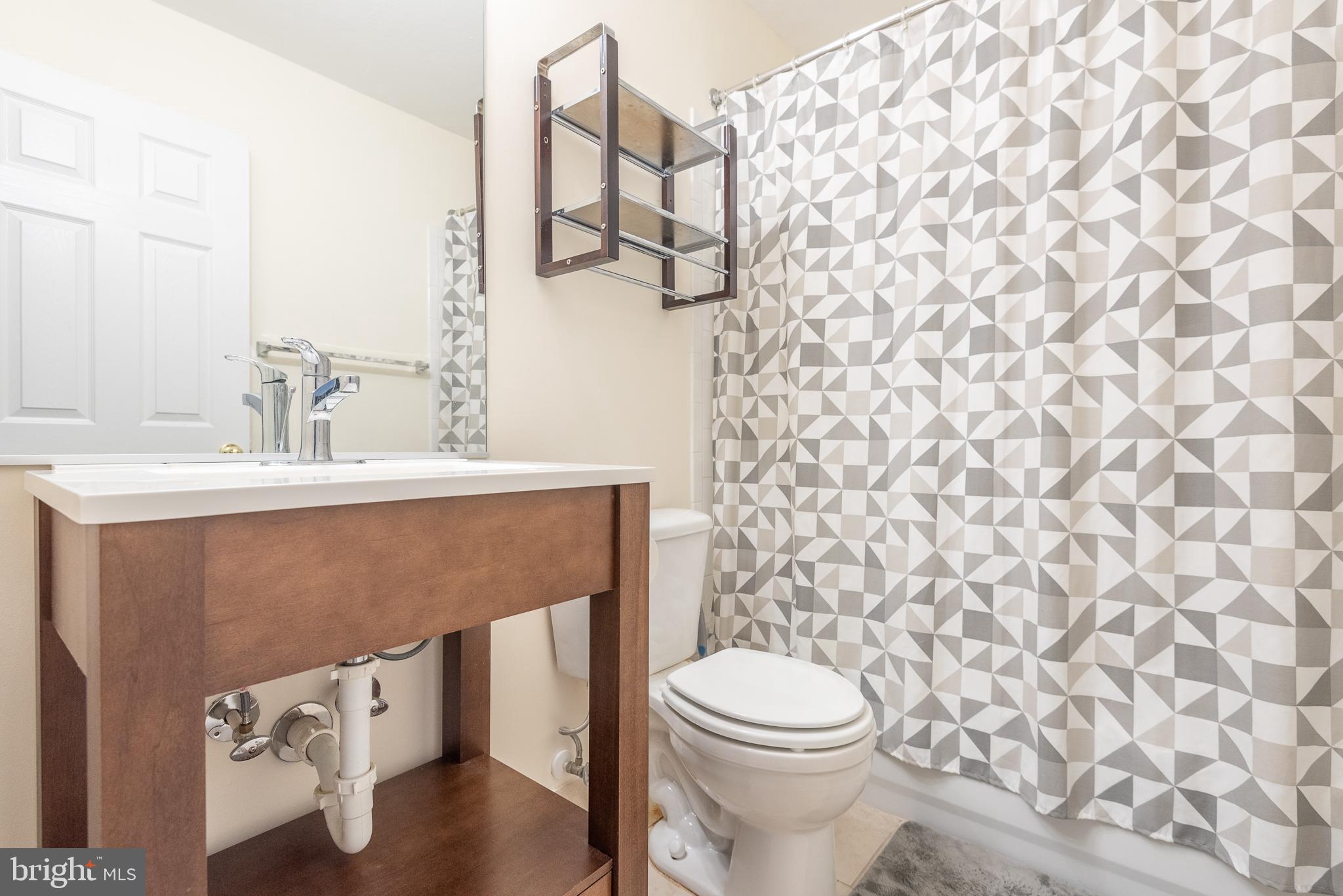 PARKSIDE AT ASHBURN - Residential