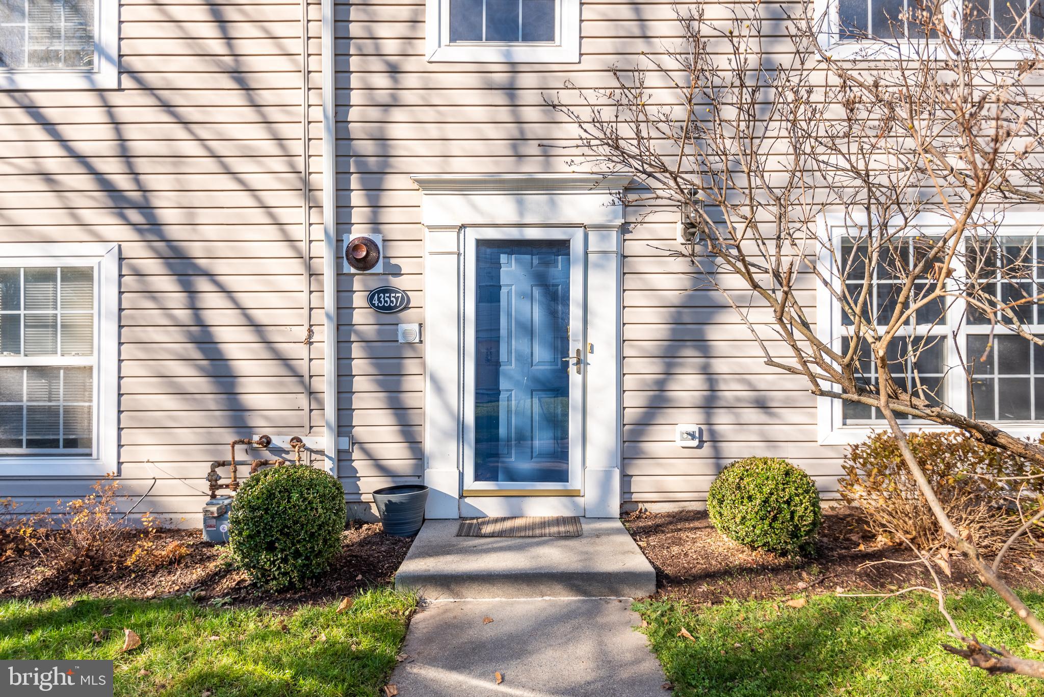 PARKSIDE AT ASHBURN - Residential